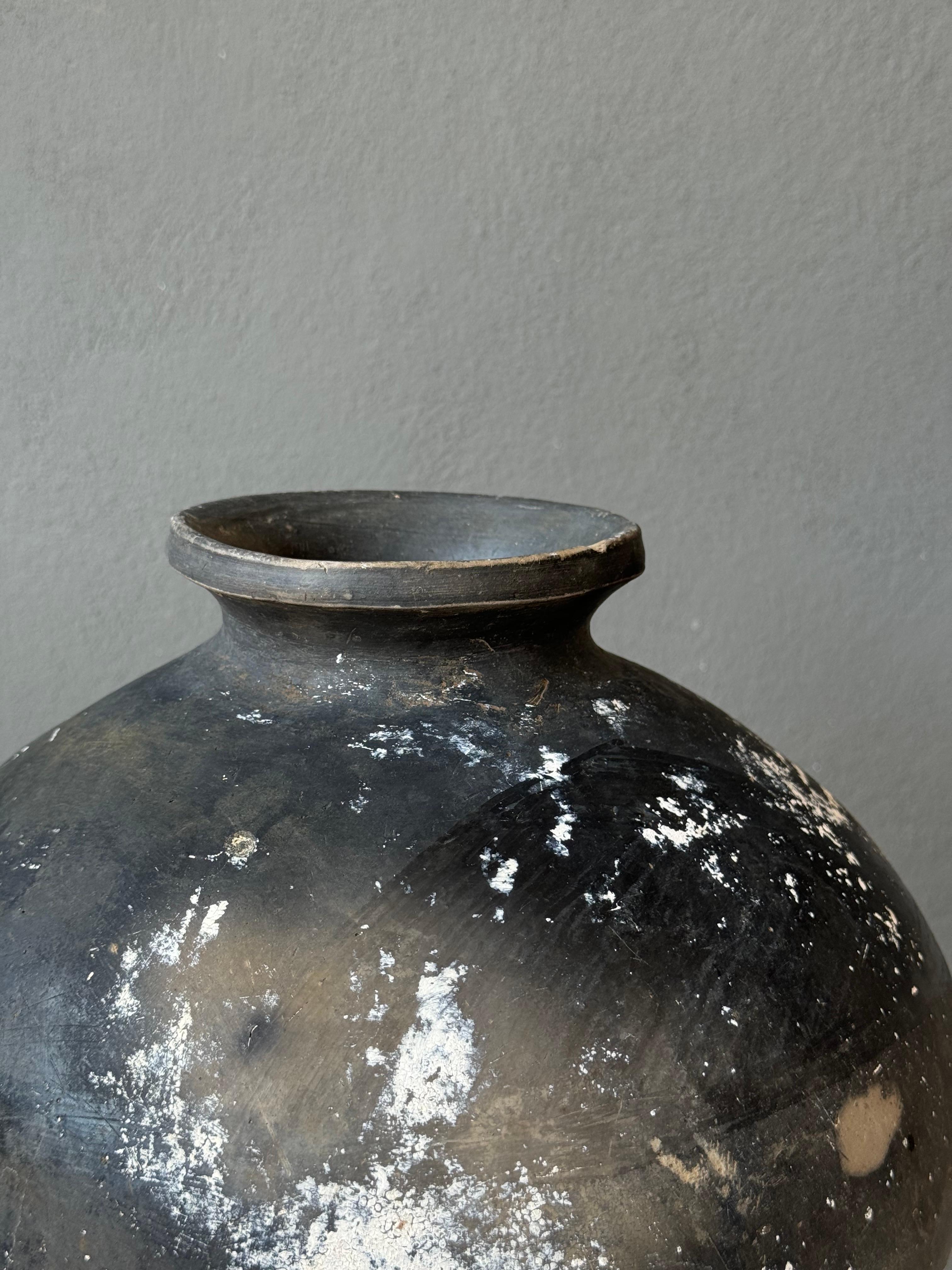 Black Clay Ceramic Mezcal Pot From Coyotepec, Oaxaca, 1950´s In Fair Condition In San Miguel de Allende, Guanajuato