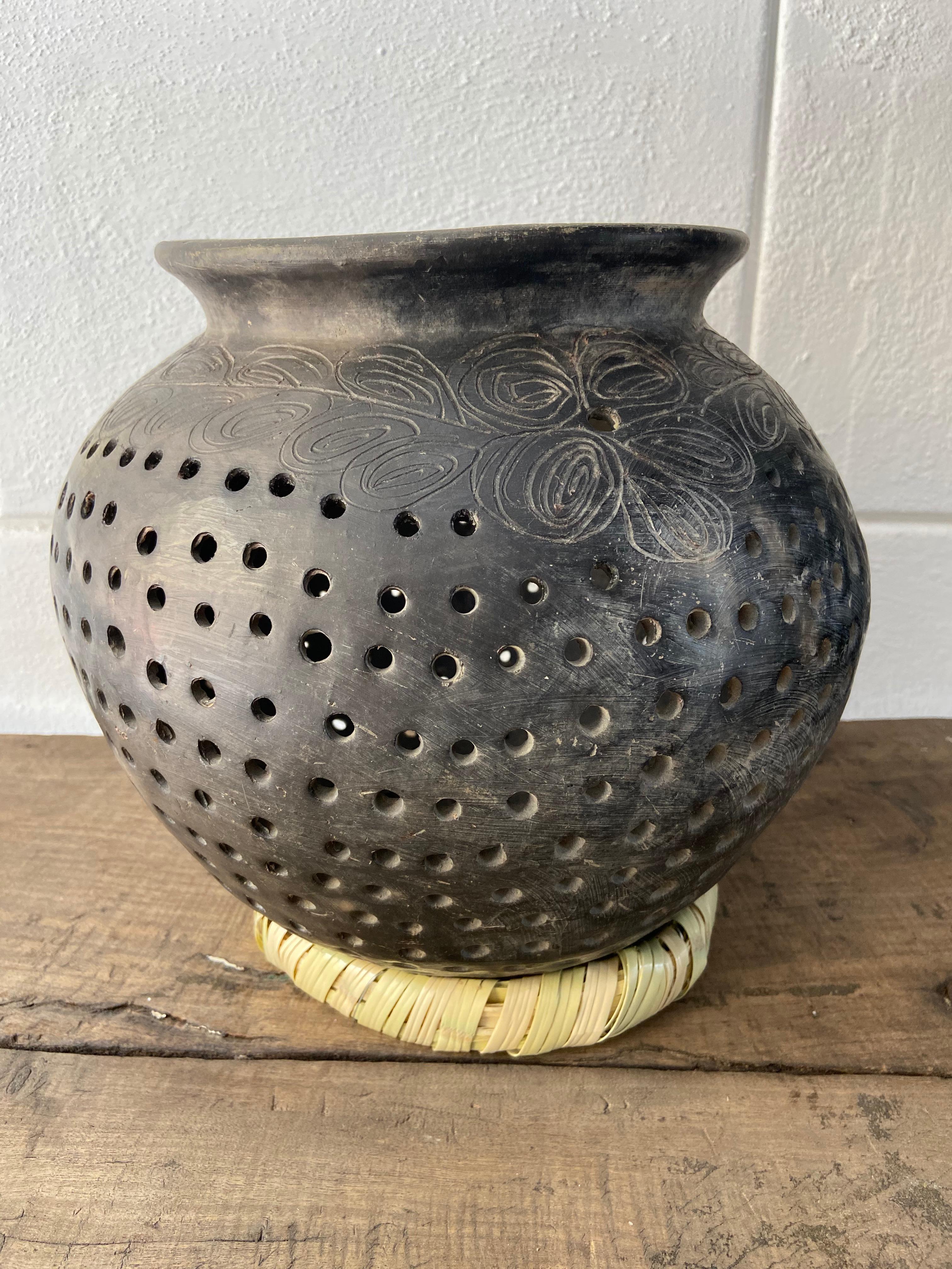 Rustic Black Clay Ceramic Pot from Oaxaca, Circa 1950's