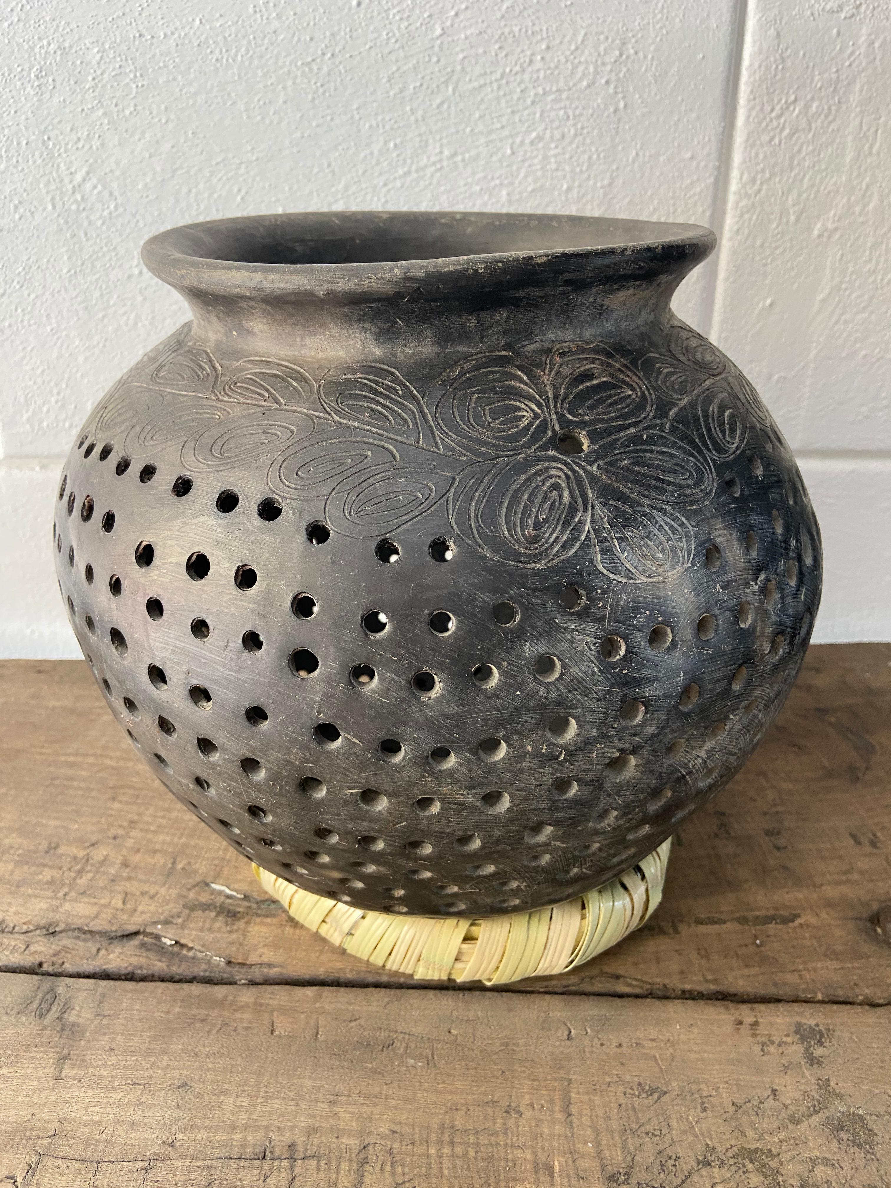 Mexican Black Clay Ceramic Pot from Oaxaca, Circa 1950's