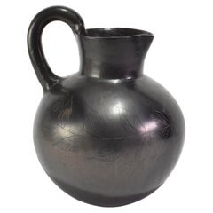 Brocca di argilla nera