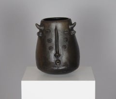 Black Clay Six-Eyed Minotaur Vessel
