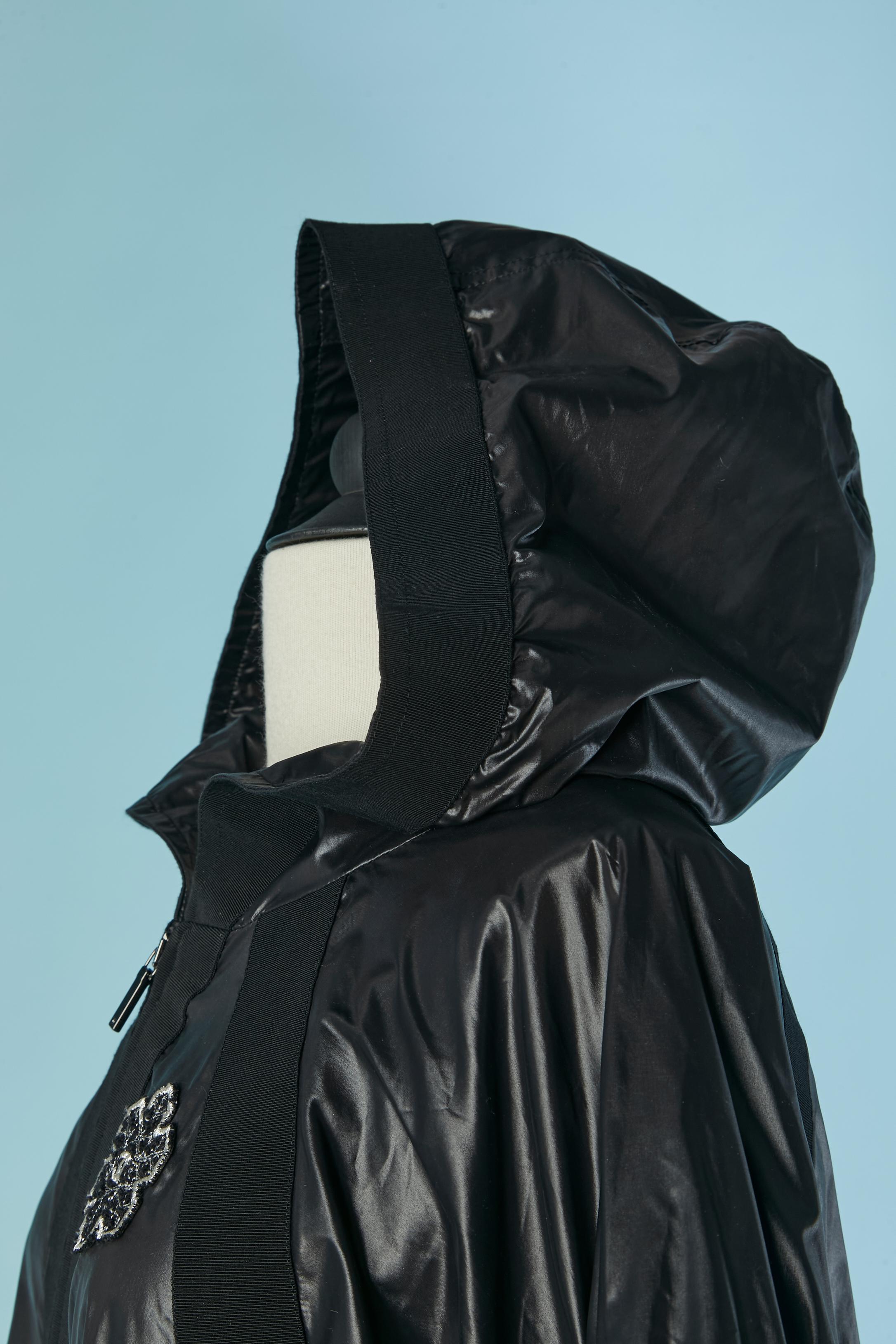 Noir  manteau avec capuche CHANEL Neuf avec étiquette en vente 1