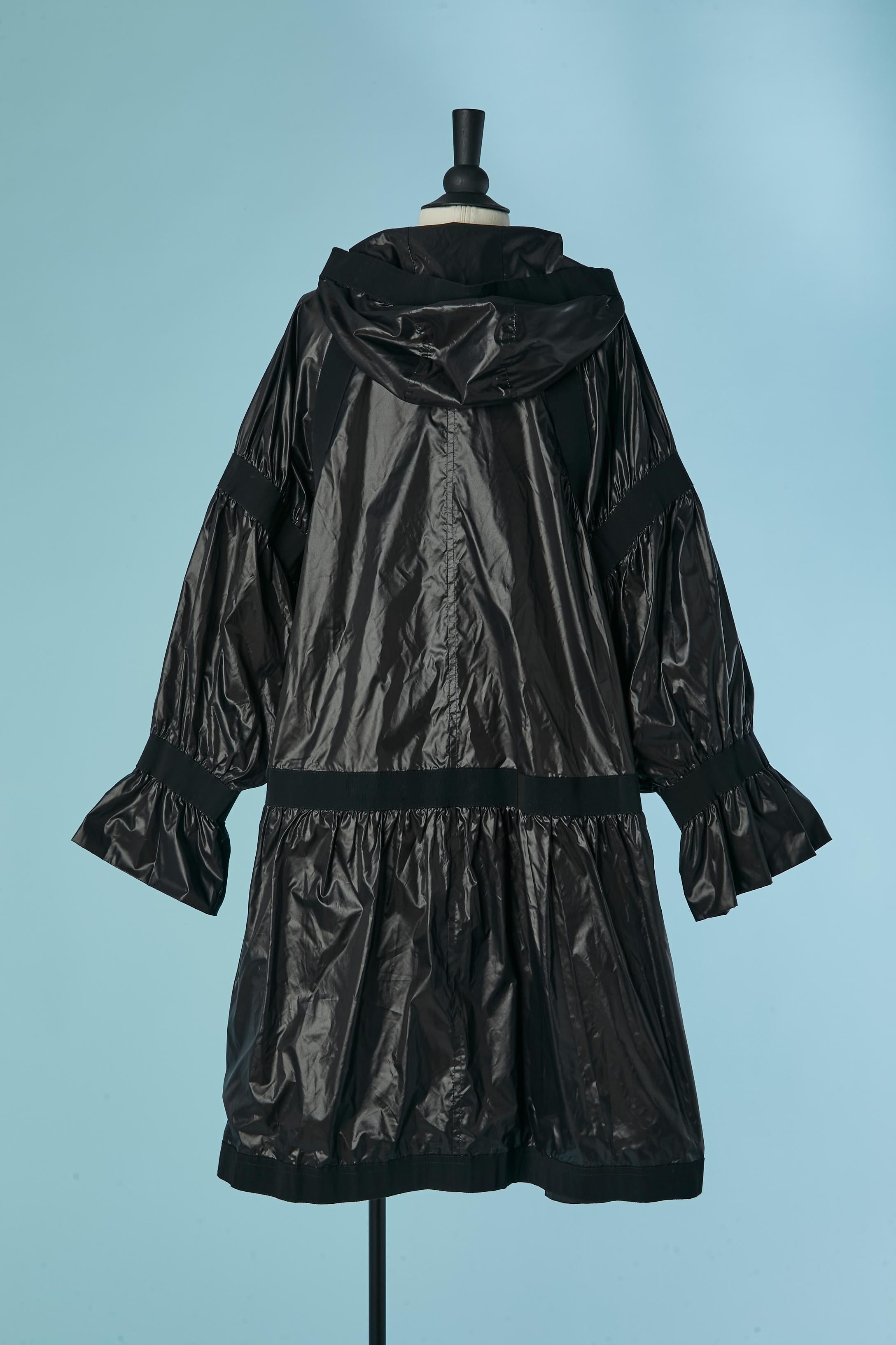 Noir  manteau avec capuche CHANEL Neuf avec étiquette en vente 3