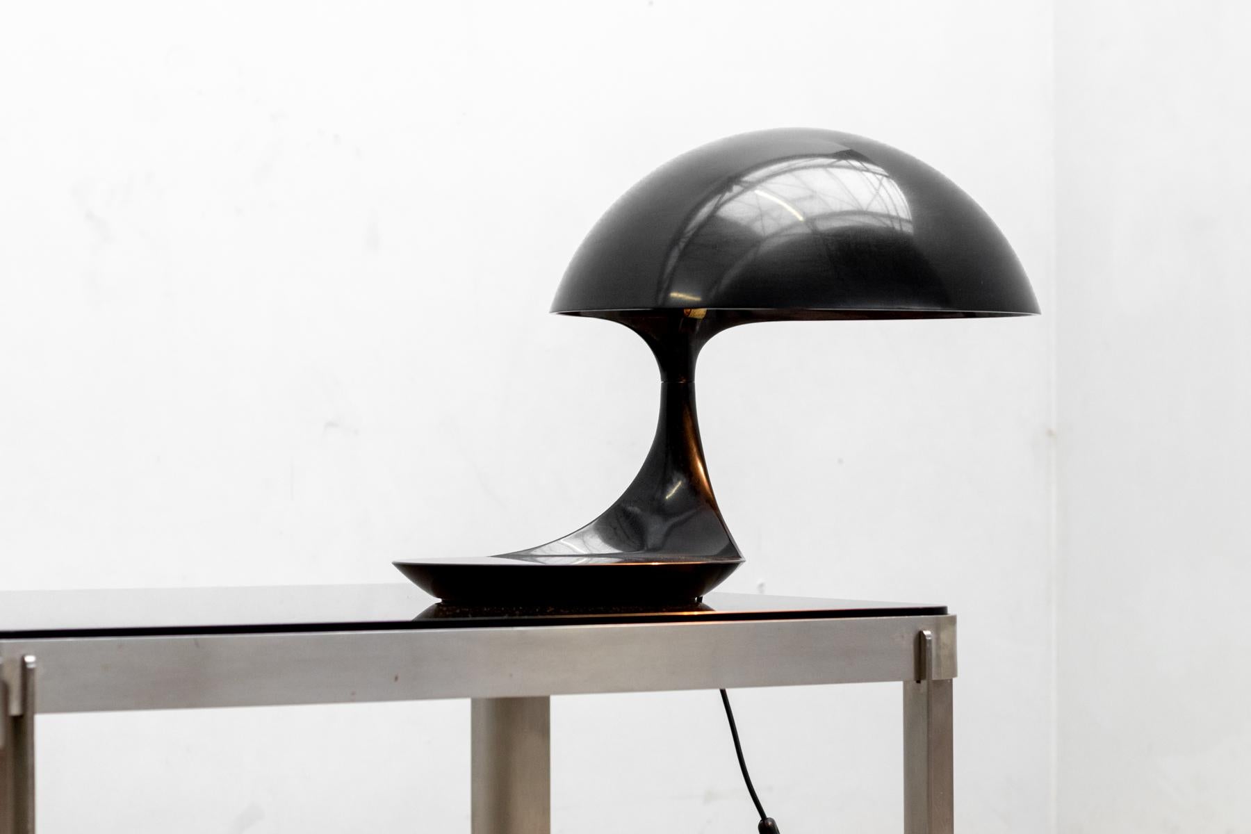 Black Cobra lamp by Elio Martinelli  For Sale 2