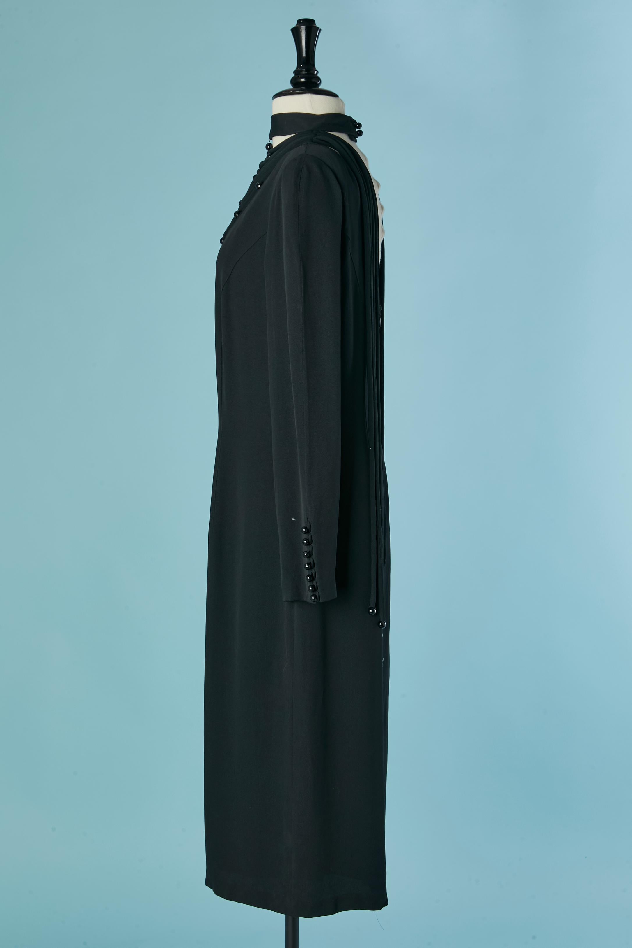 Noir Robe de cocktail noire à col transparent perlé et franges LOUIS FERAUD en vente