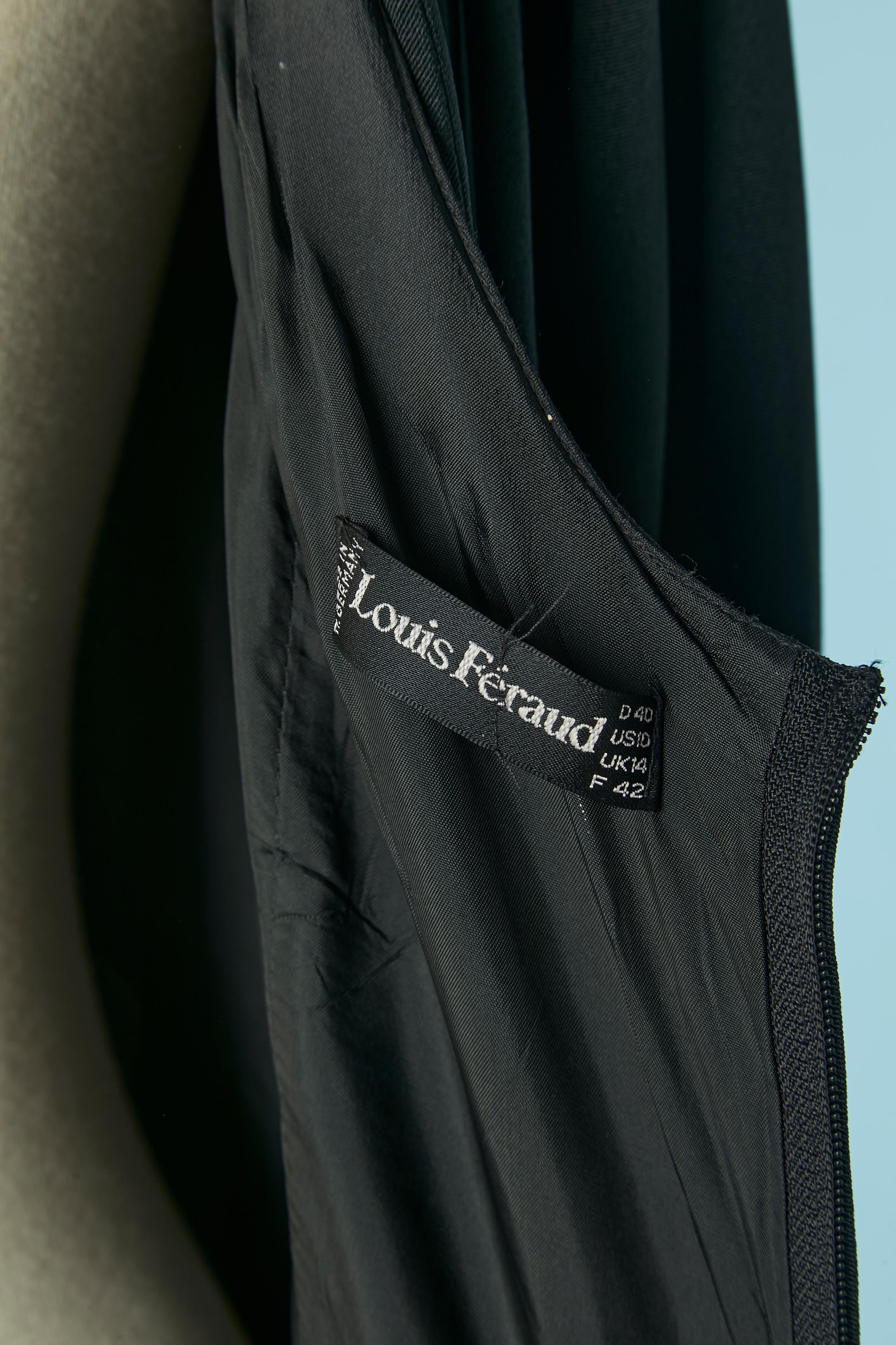 Robe de cocktail noire à col transparent perlé et franges LOUIS FERAUD en vente 2