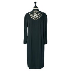 Abito da cocktail nero con colletto trasparente e frange di perline LOUIS FERAUD Abito da cocktail nero con colletto trasparente e frange di perline LOUIS FERAUD