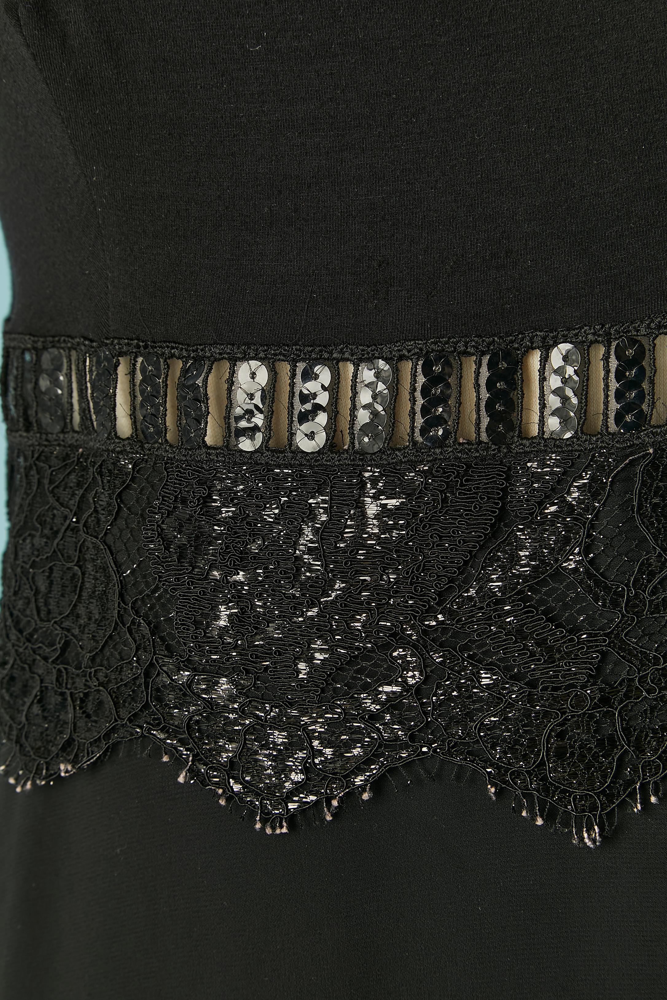 Black cocktail dress with chiffon overlay, sequin and lace  Ritmo di Perla In Excellent Condition For Sale In Saint-Ouen-Sur-Seine, FR