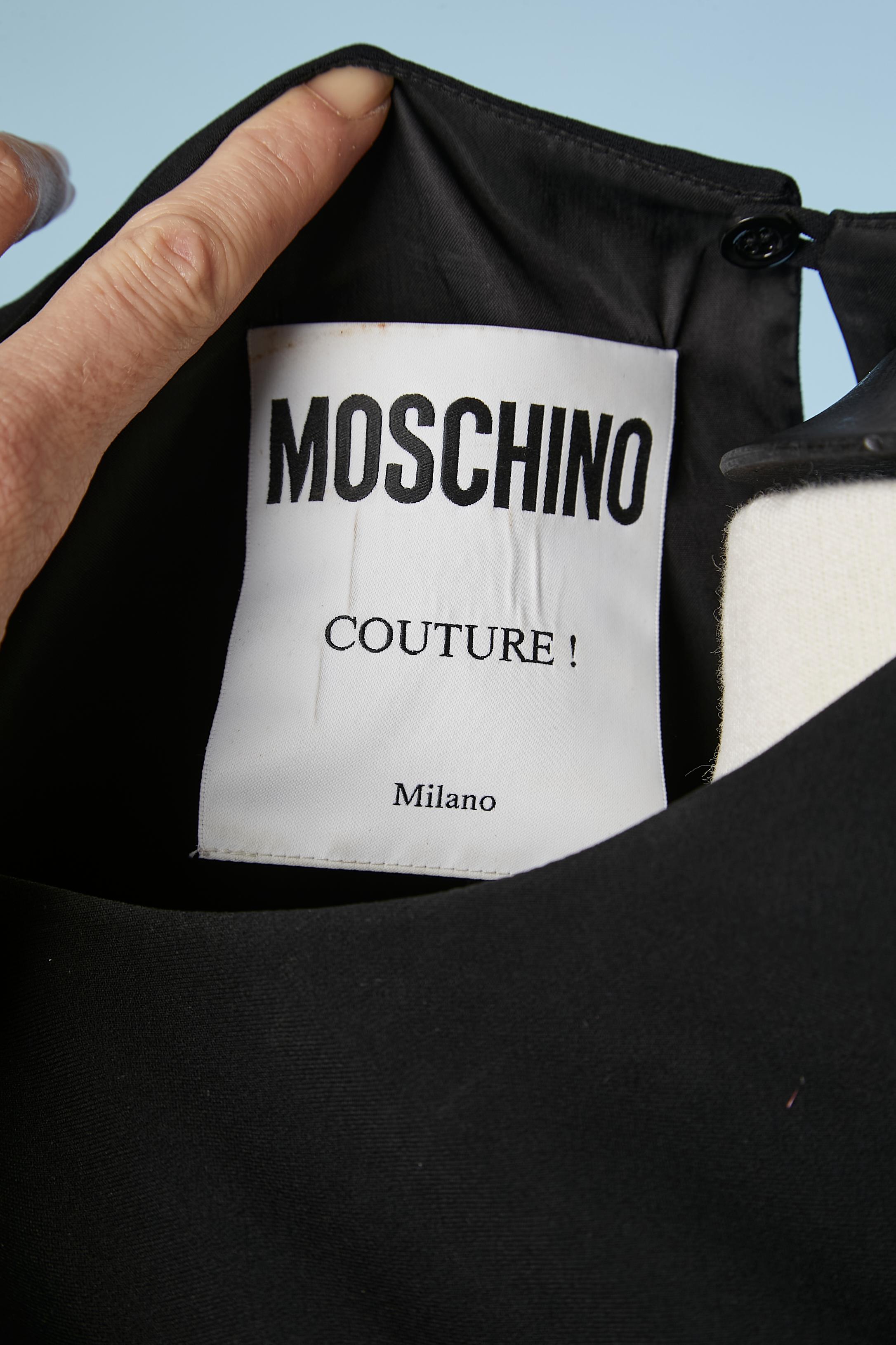 Robe de cocktail noire avec broderies fleurs appliquées Moschino Couture ! en vente 4