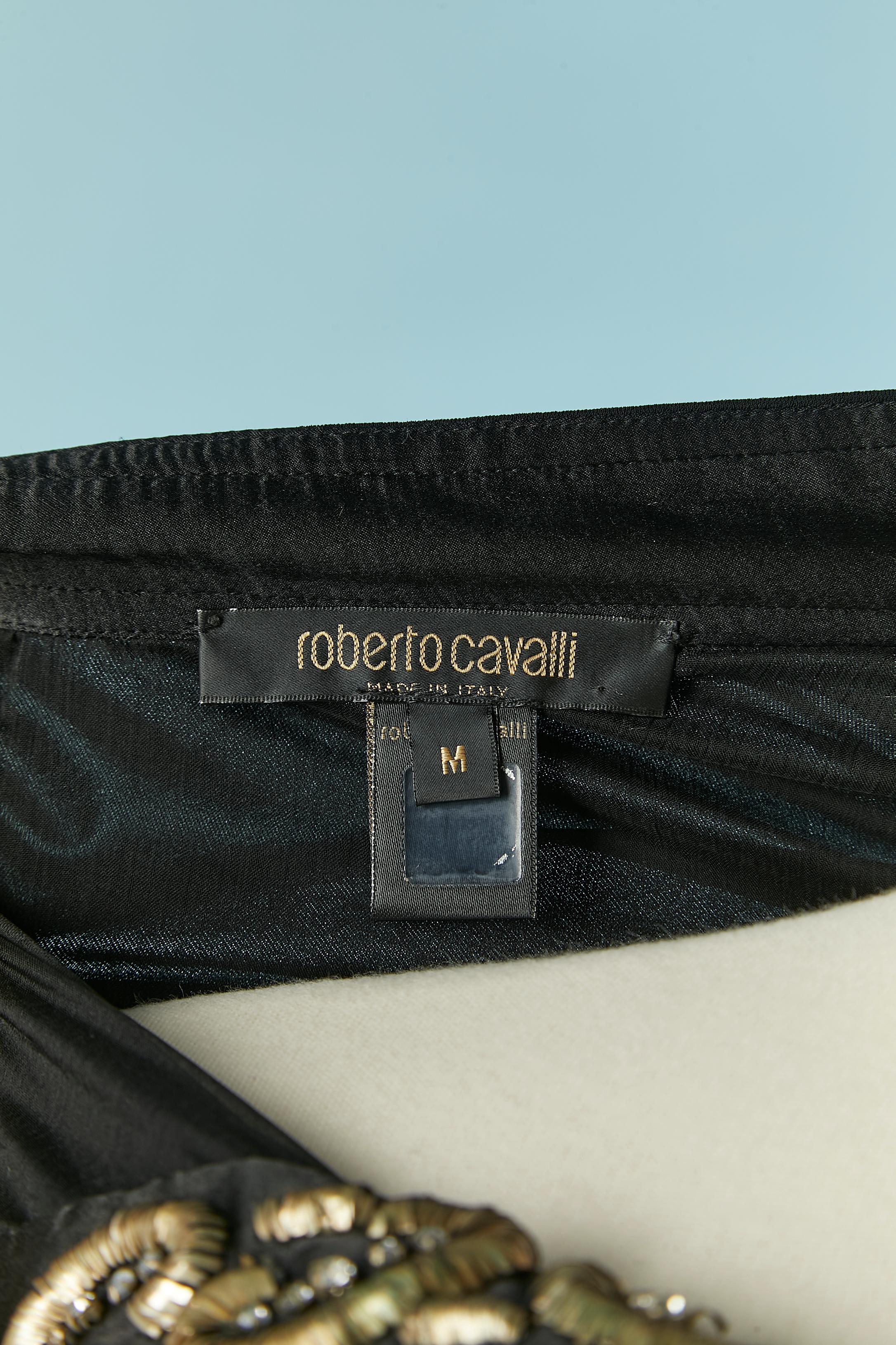 Vestido de cóctel negro con bordados dorados y pedrería Roberto Cavalli en venta 1