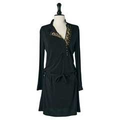 Robe de cocktail noire avec broderies dorées et strass Roberto Cavalli