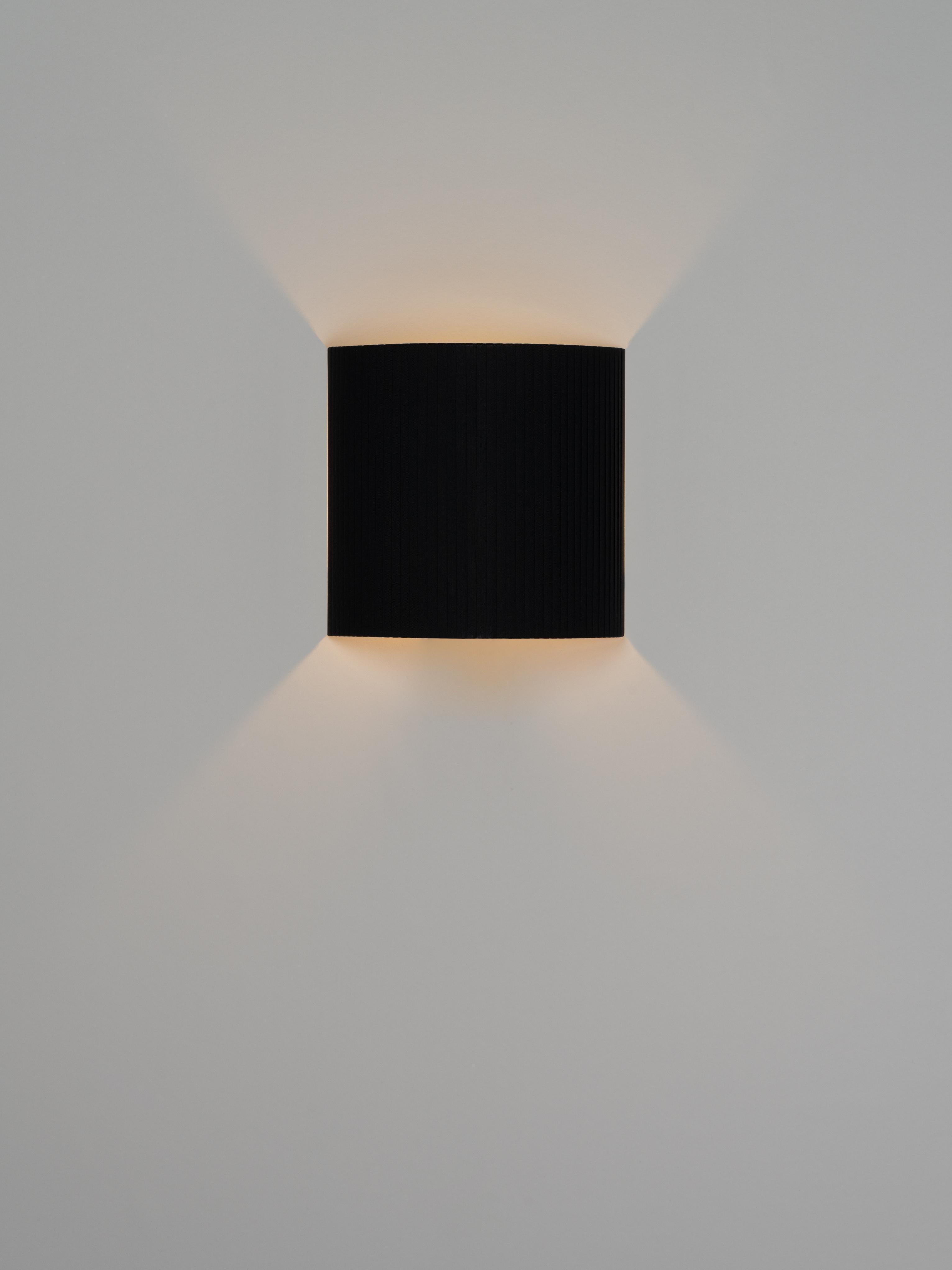Modern Black Comodín Cuadrado Wall Lamp by Santa & Cole For Sale