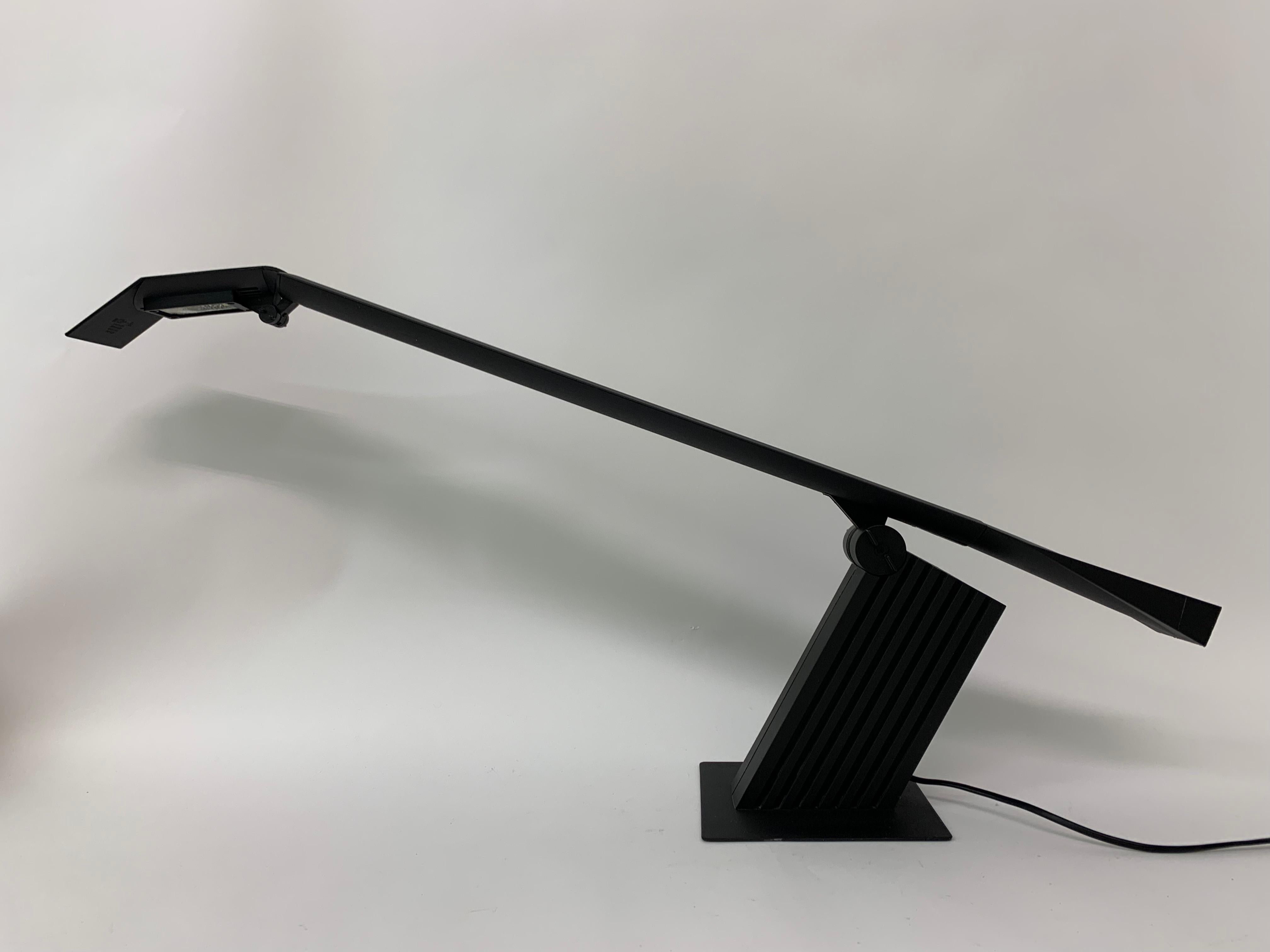Black Condor Desk Lamp by Hans Von Klier for Bilumen, 1988 In Good Condition For Sale In Delft, NL