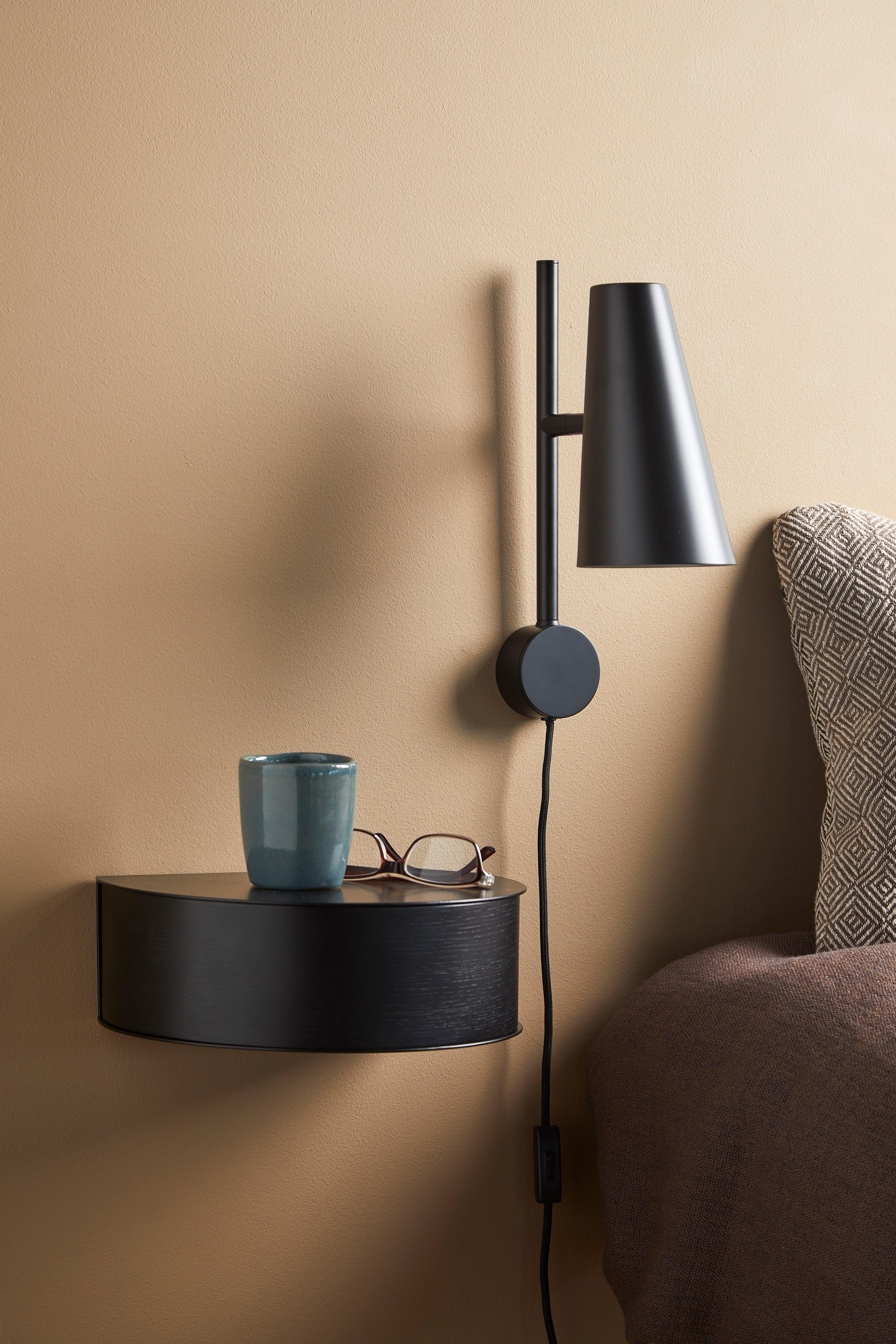 Black Cono Wall Lamp by Benny Frandsen In New Condition For Sale In Geneve, CH