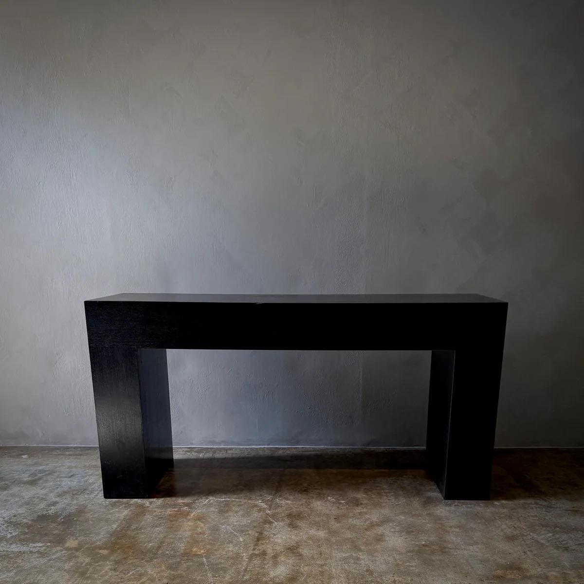 Consola o Aparador Negro en venta 1