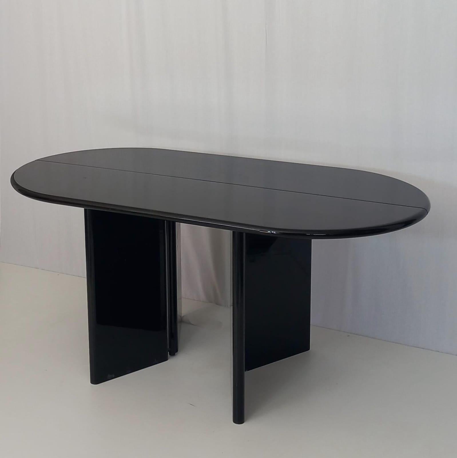 Lacquered Black Console Table model Antella, 70s For Sale