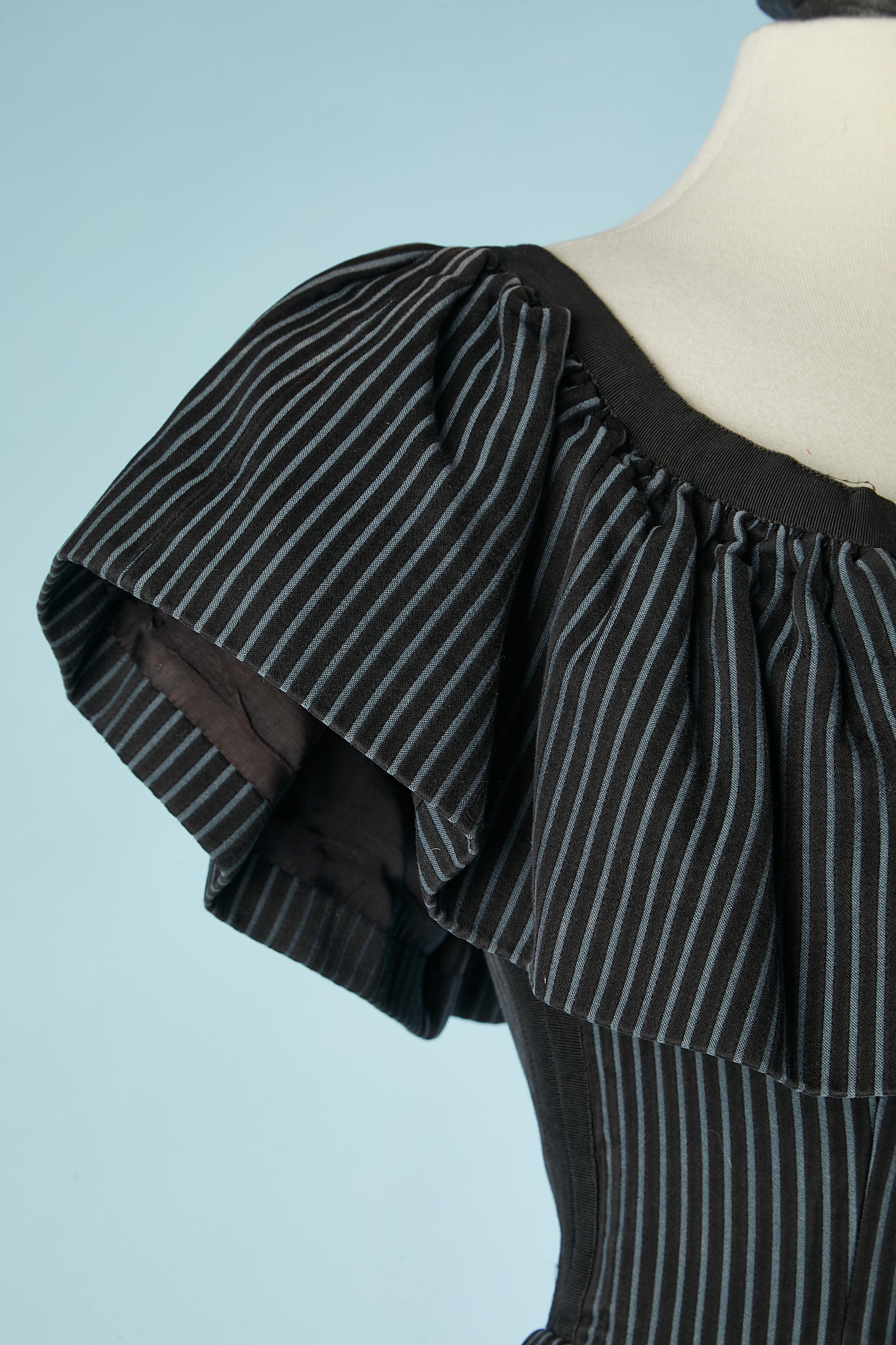 Black cotton dress with blue stripes, ruffles and bow YSL Rive Gauche  In Good Condition For Sale In Saint-Ouen-Sur-Seine, FR