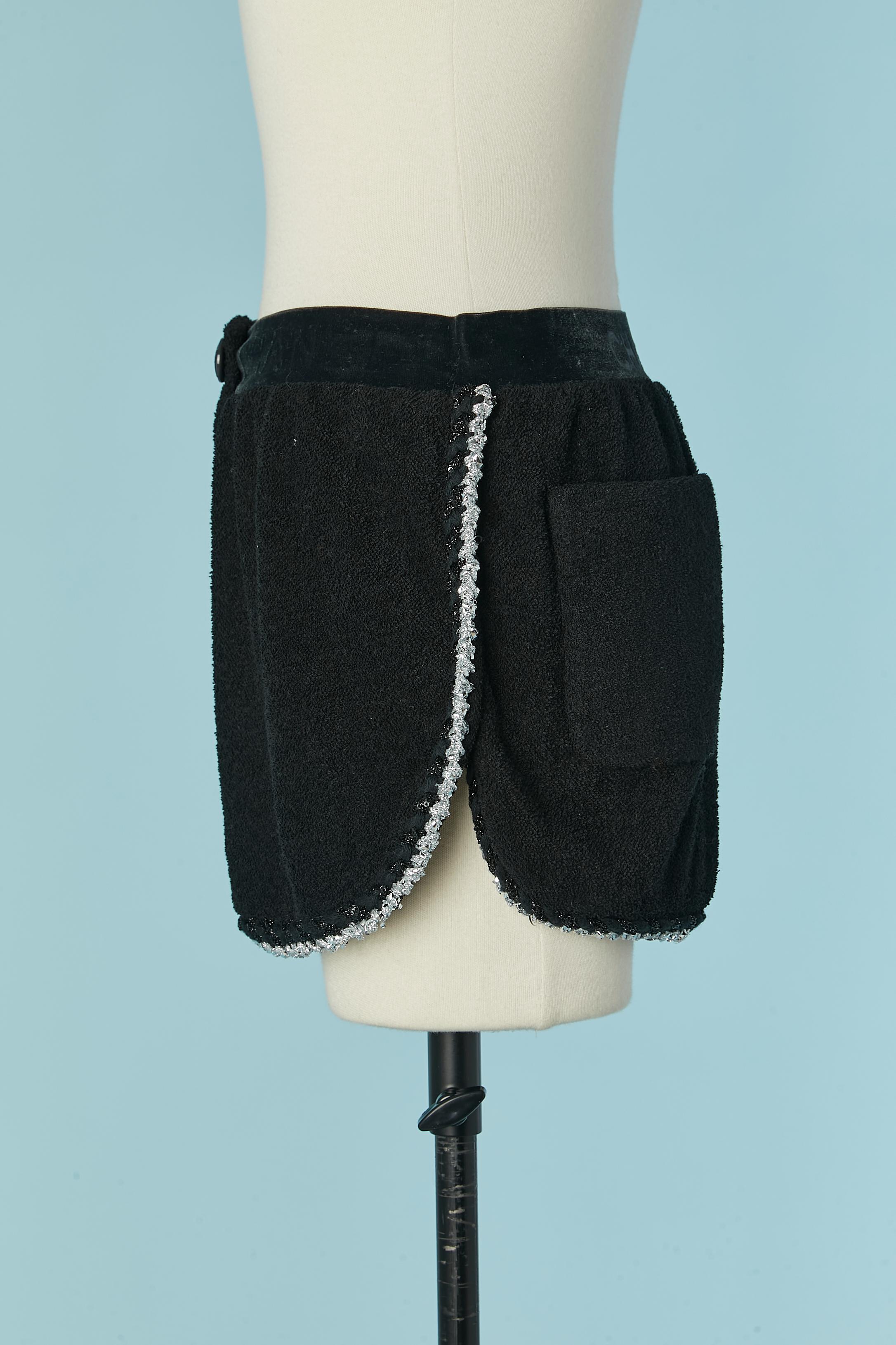 Black cotton eponge short with black and silver lurex braid edge CHANEL 1