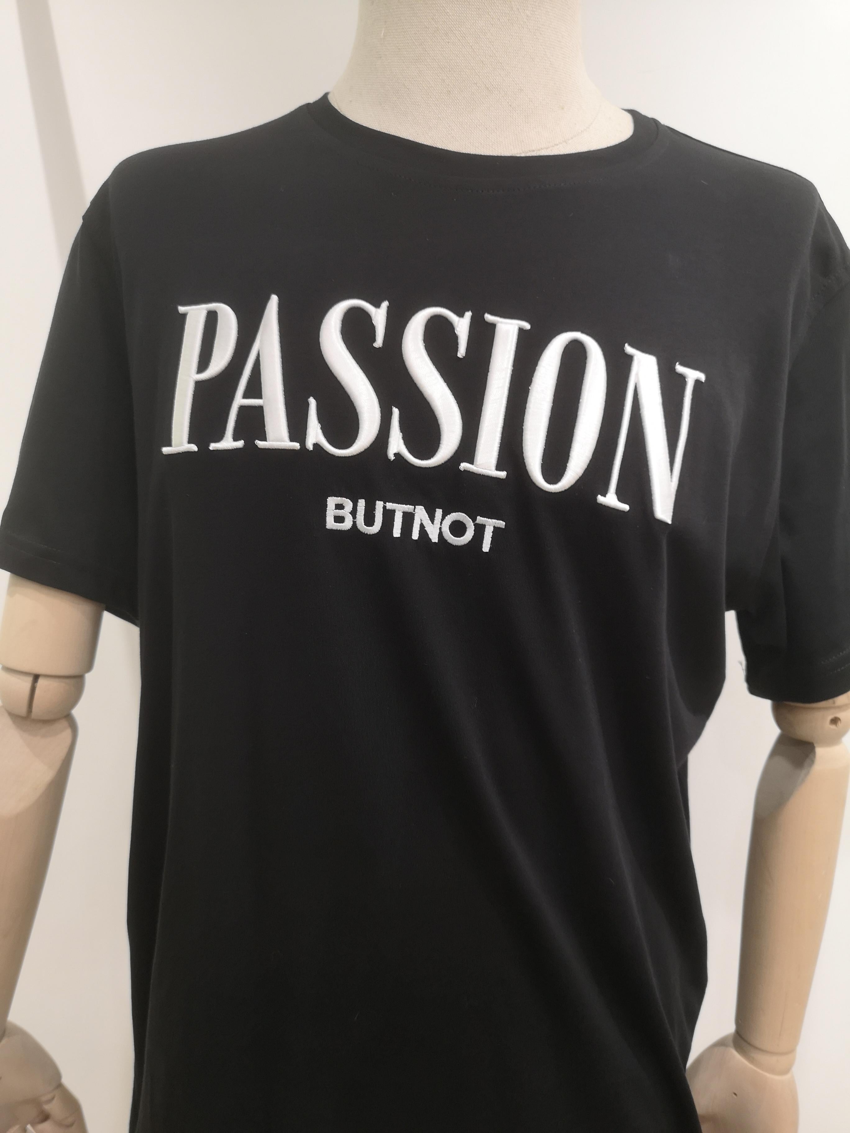 Black cotton Passion T-shirt NWOT
Size XL
