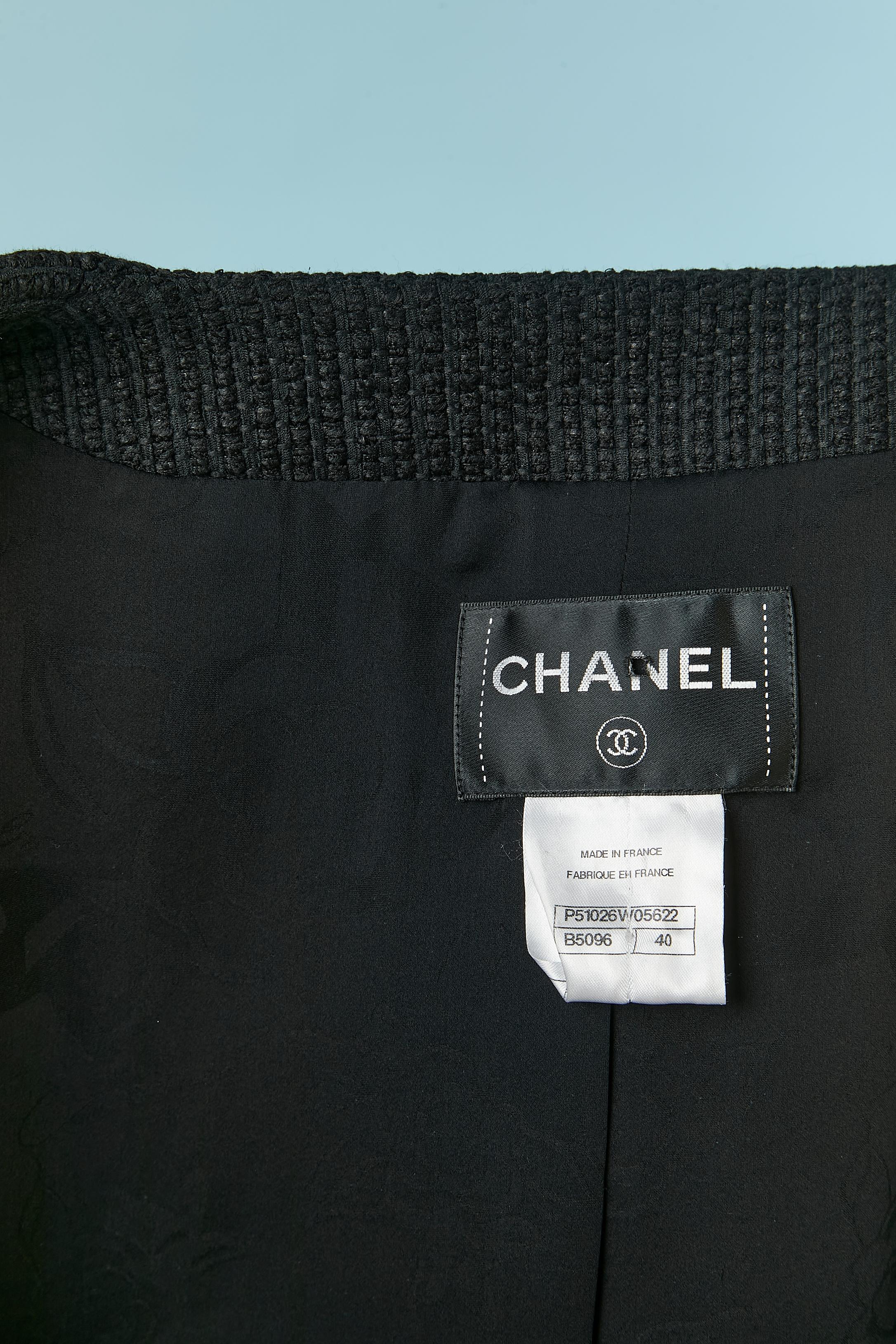 Giacca in tweed di cotone nero con inserto in pizzo Coates Chanel FW 2005 in vendita 8