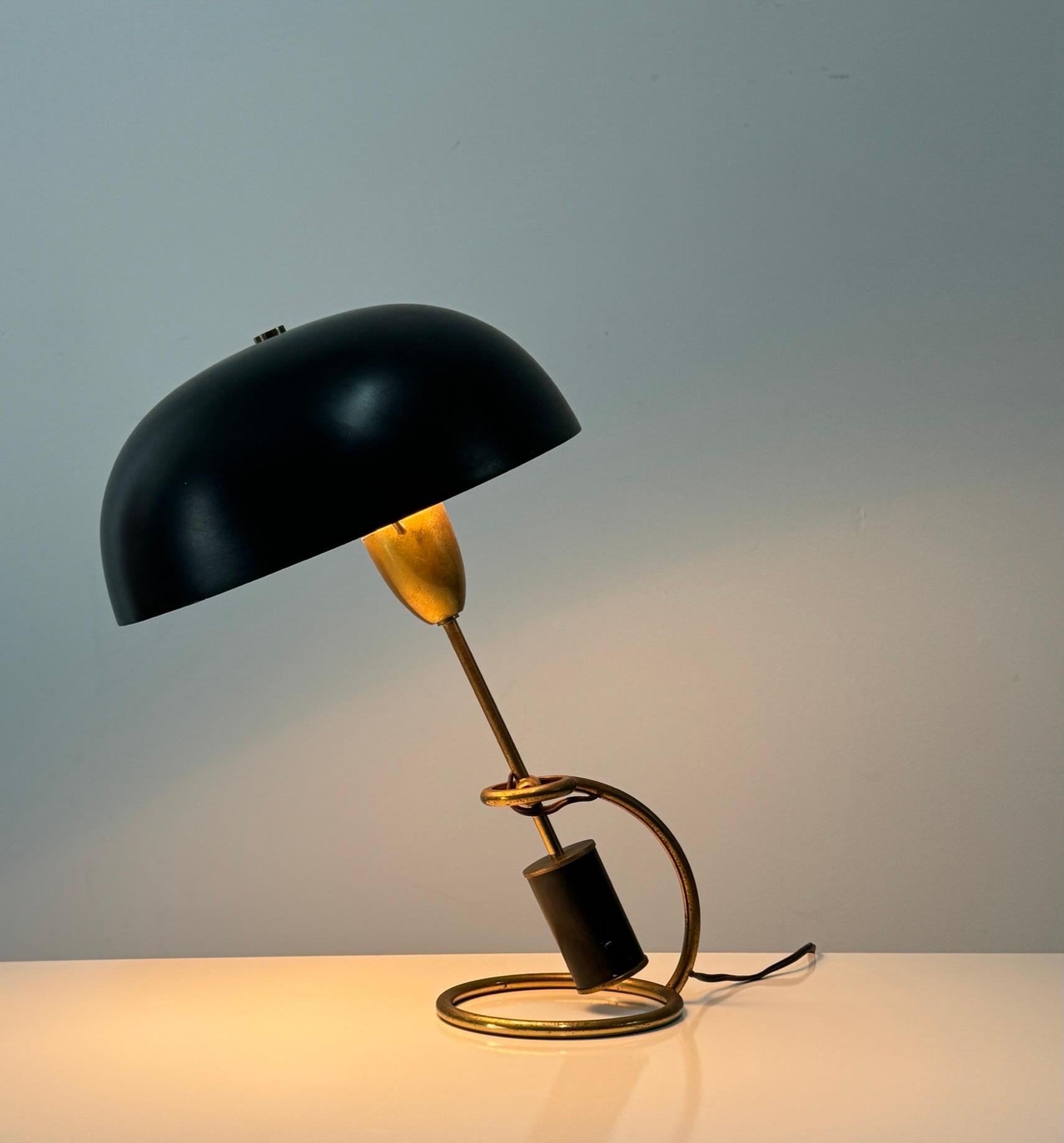 Black Counterweight Scrittoio Brass Table Lamp by Angelo Lelli for Arredoluce In Good Condition For Sale In Troy, MI