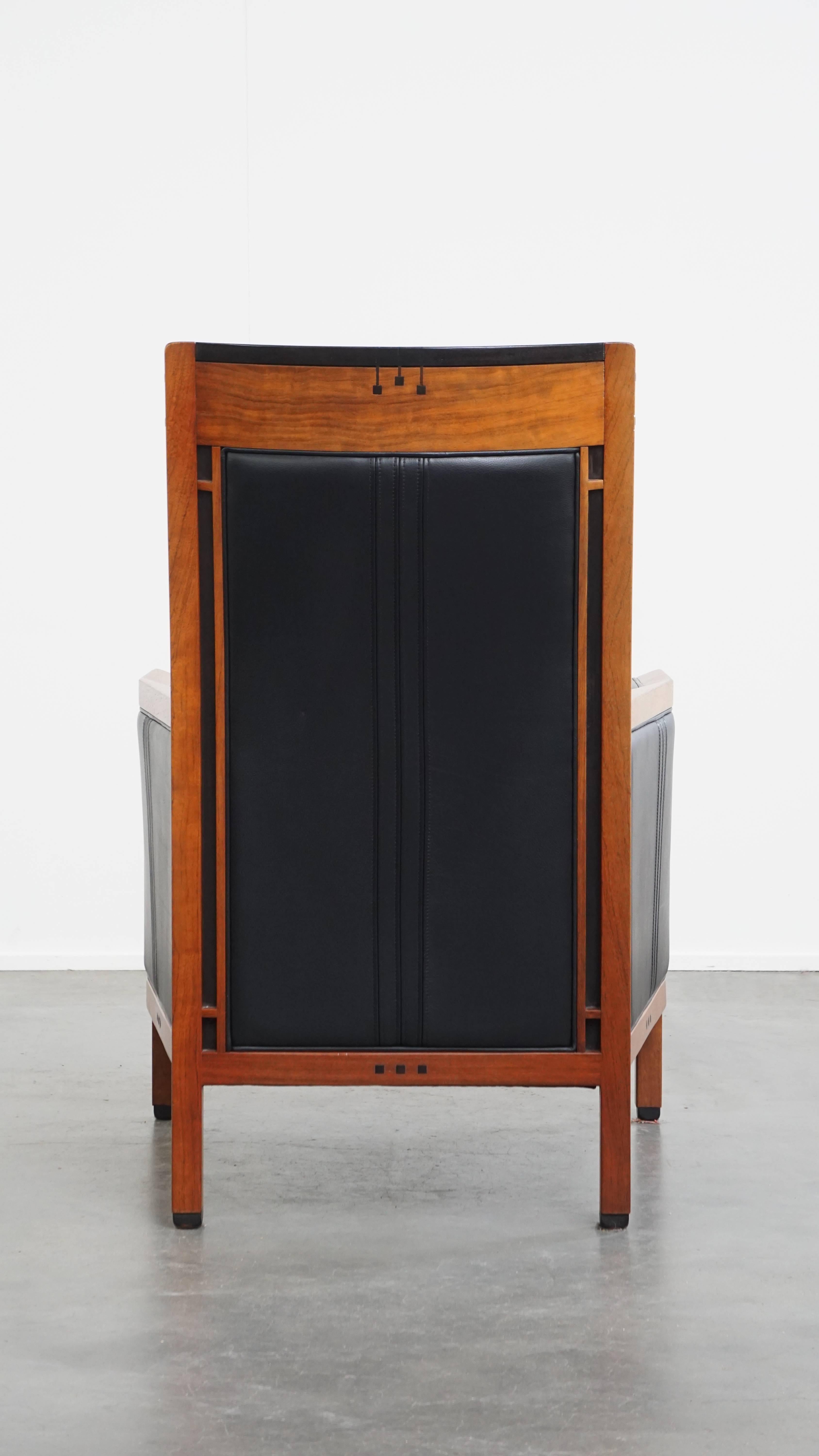 Black Cowhide Leather and Wooden Art Deco Armchair In Good Condition For Sale In Harderwijk, NL