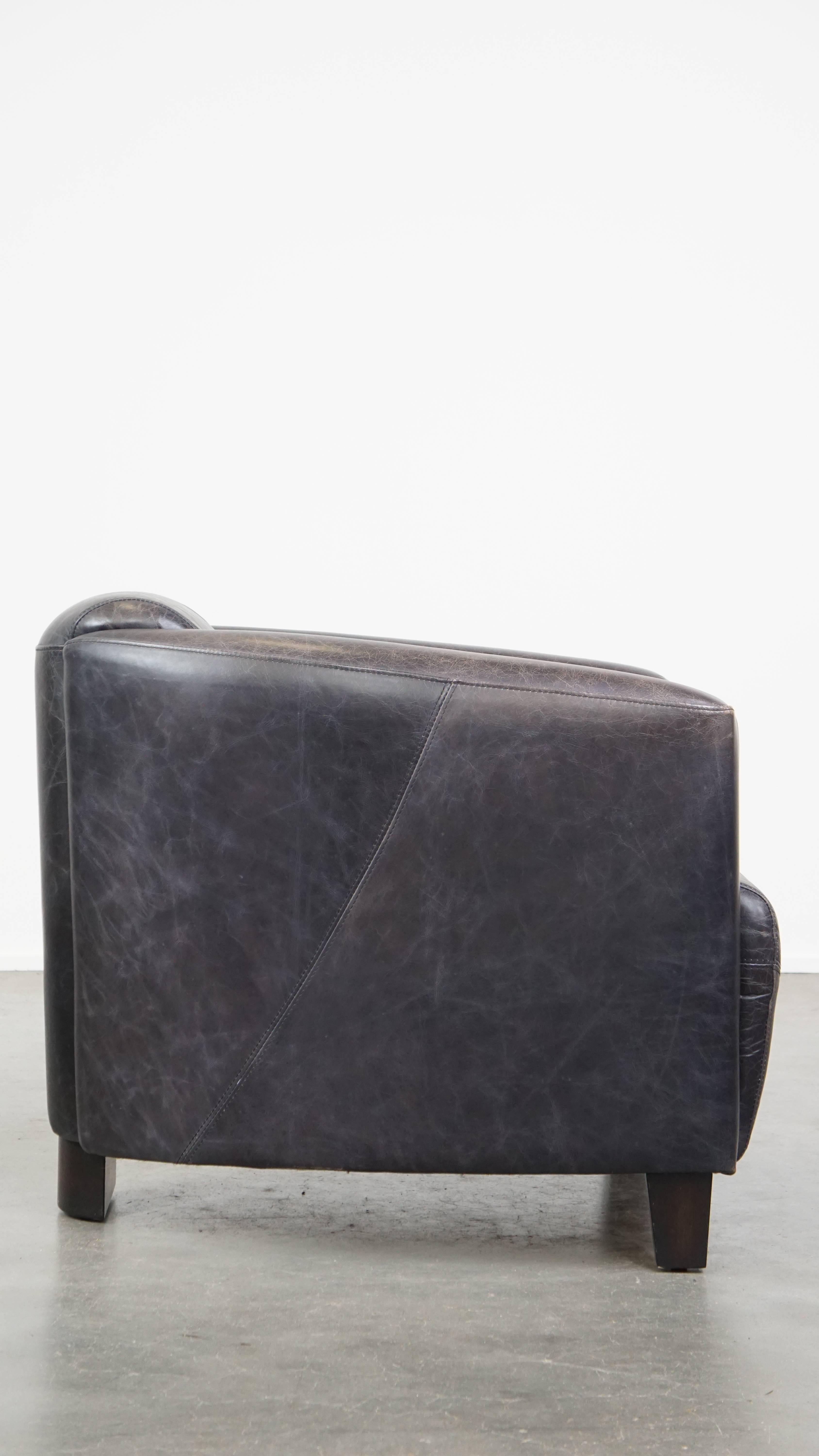 Romano classico Poltrona Aviator in pelle di vacchetta nera con un design elegante e una forma raffinata in vendita