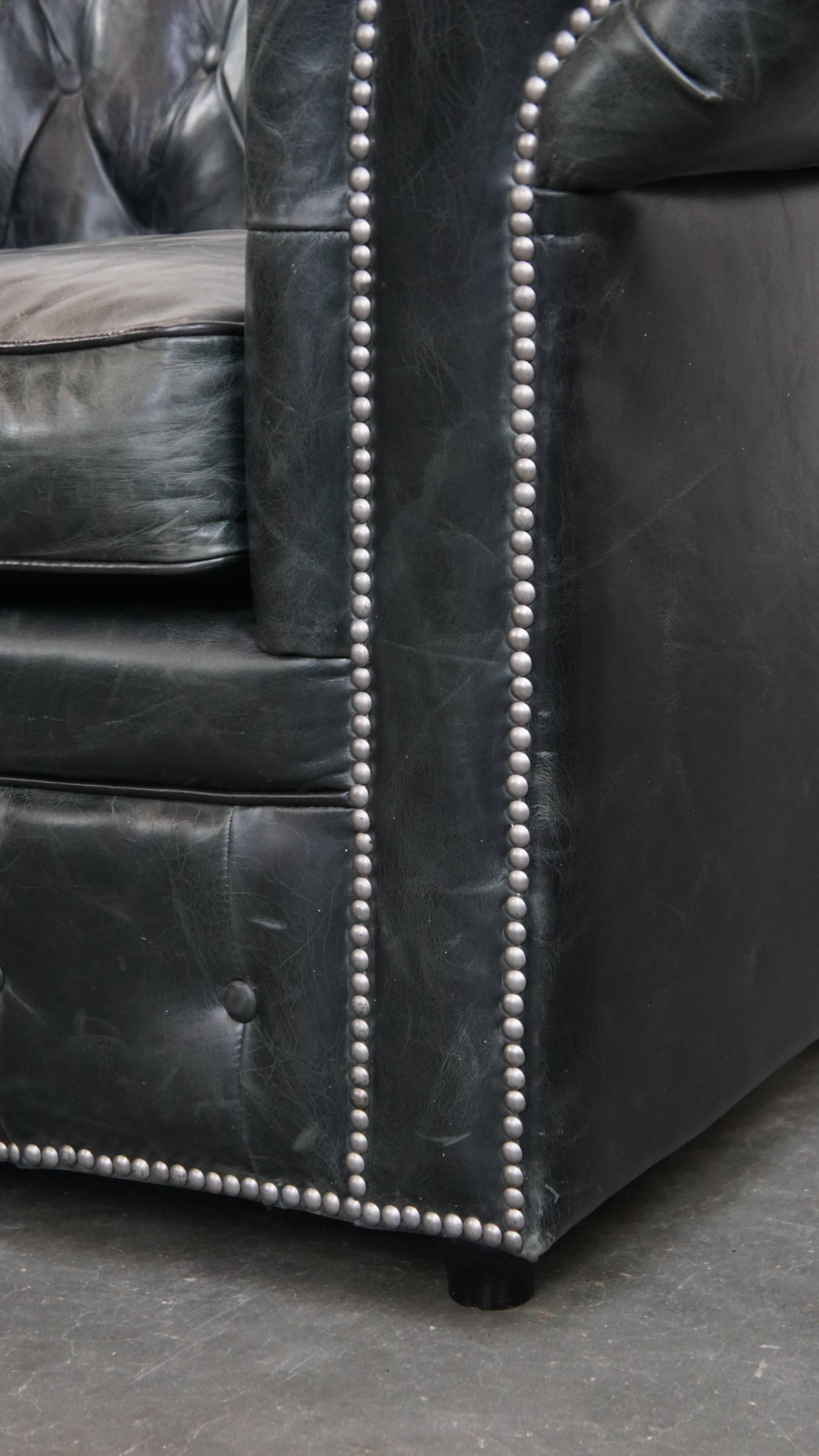 Chesterfield-Sessel aus schwarzem Rindsleder im Angebot 4