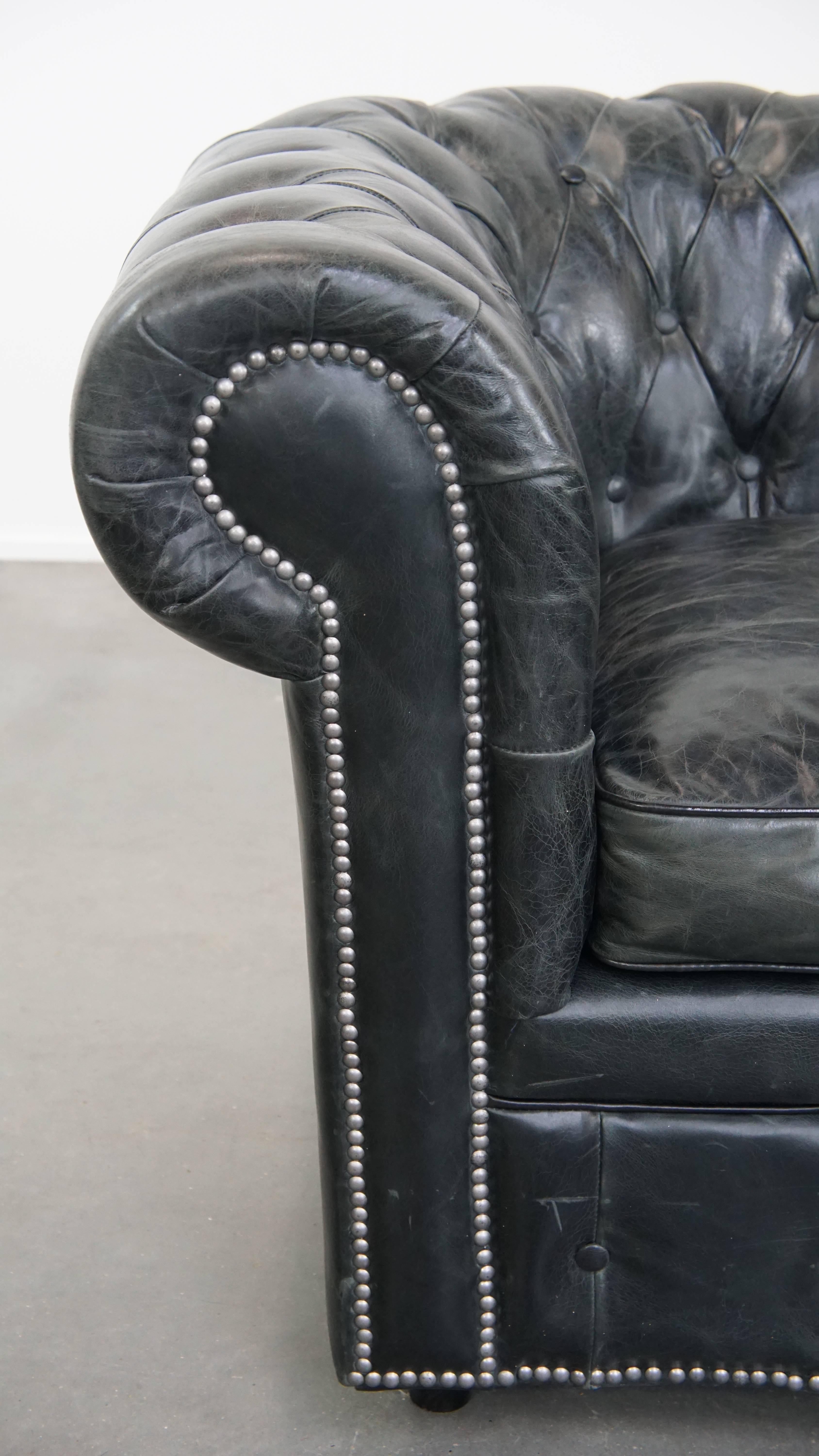 Chesterfield-Sessel aus schwarzem Rindsleder im Angebot 3