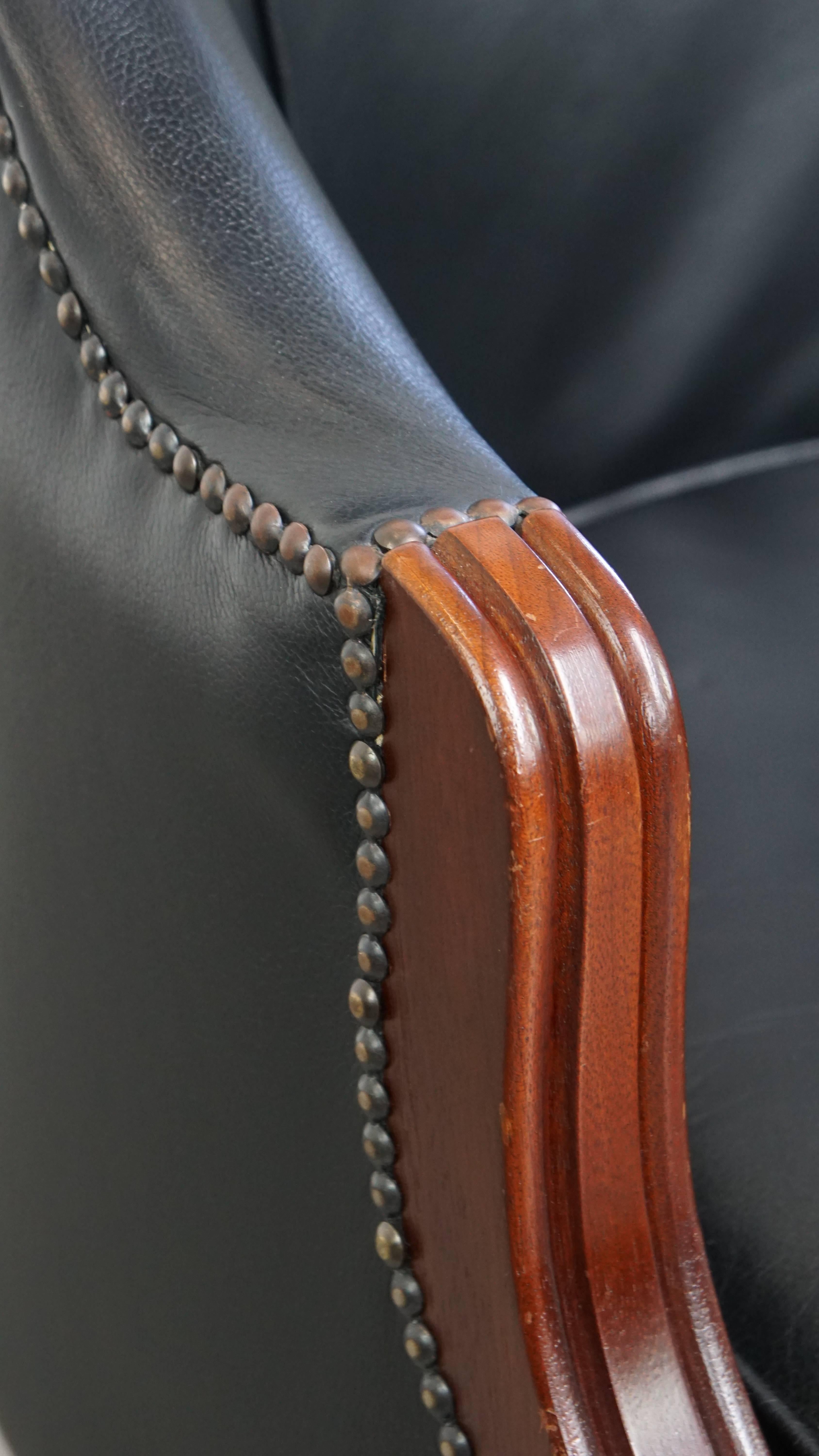 Black Cowhide Leather Office Chair in English Style For Sale 4