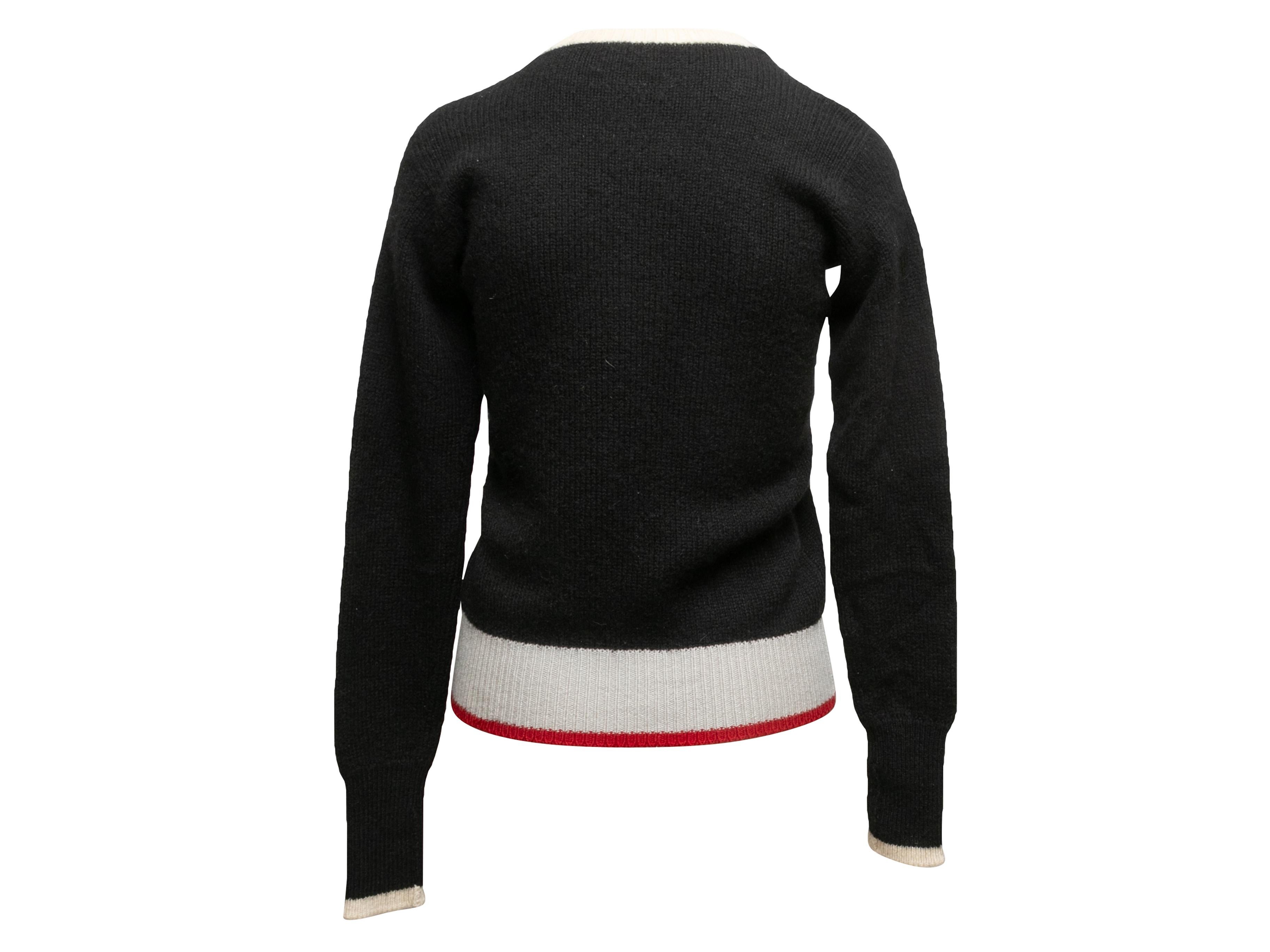 Noir Pull Chanel Intarsia CC en cachemire noir et crème Taille FR 40 en vente