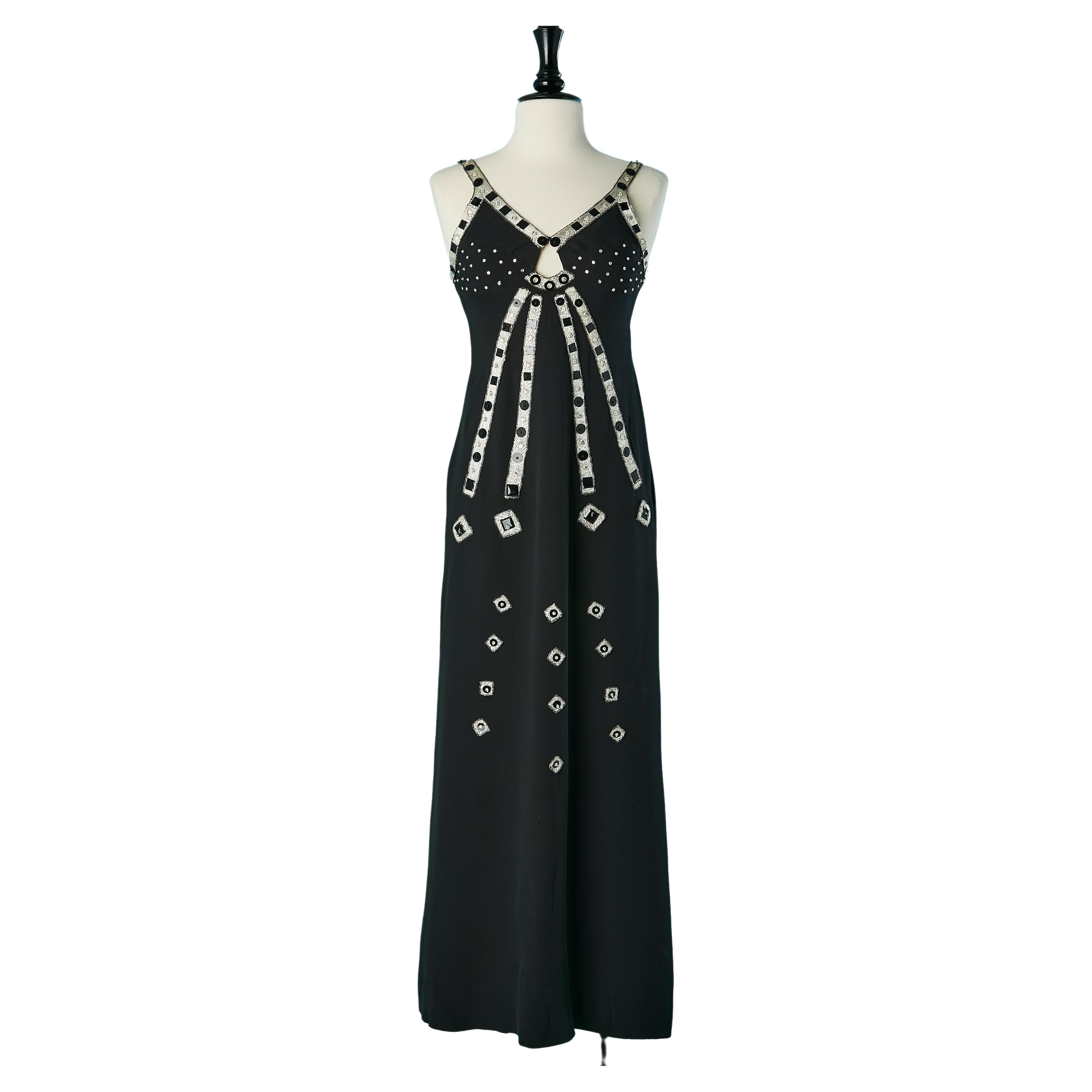 Vestido de noche de crepé negro con cuentas, pedrería y bordado de hilo TORRENTE en venta