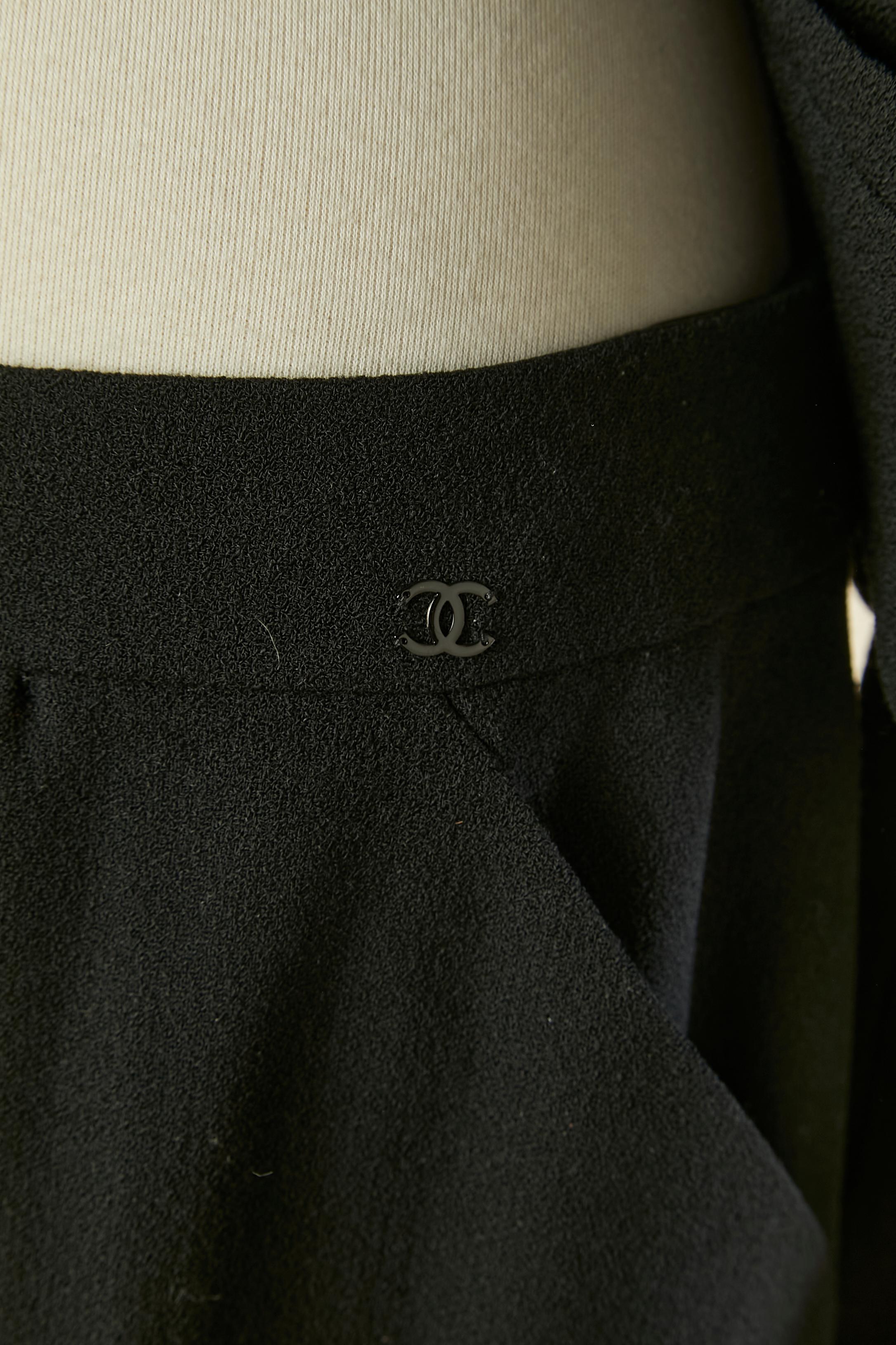 Black crêpe skirt-suit with double breasted jacket CHANEL For Sale 8