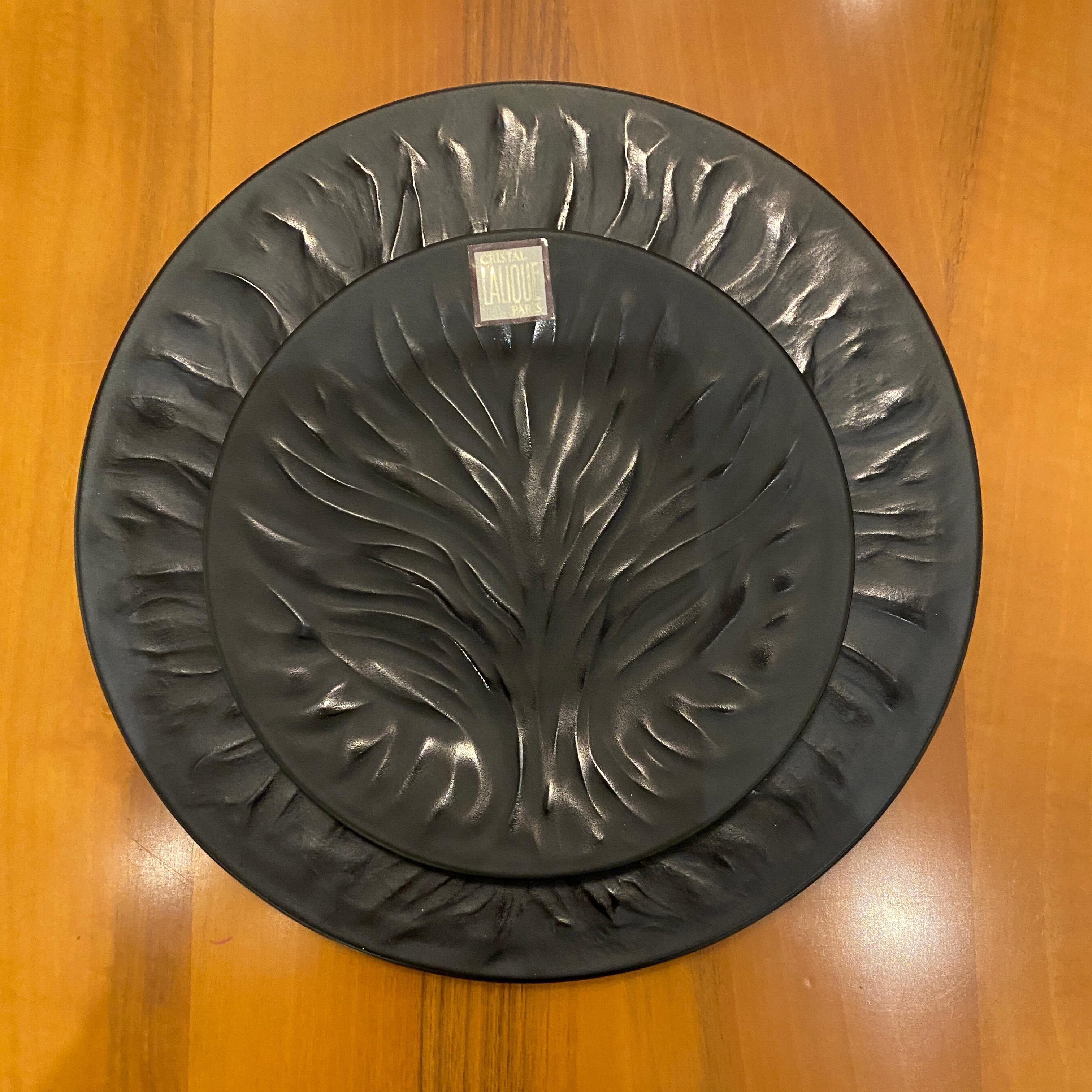 Late 20th Century Black Cristal Algues Plates by Maison Lalique. For Sale