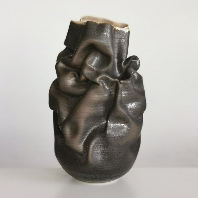 Black Crumpled Form No 10, Ceramic Vessel by Nicholas Arroyave-Portela For Sale 3
