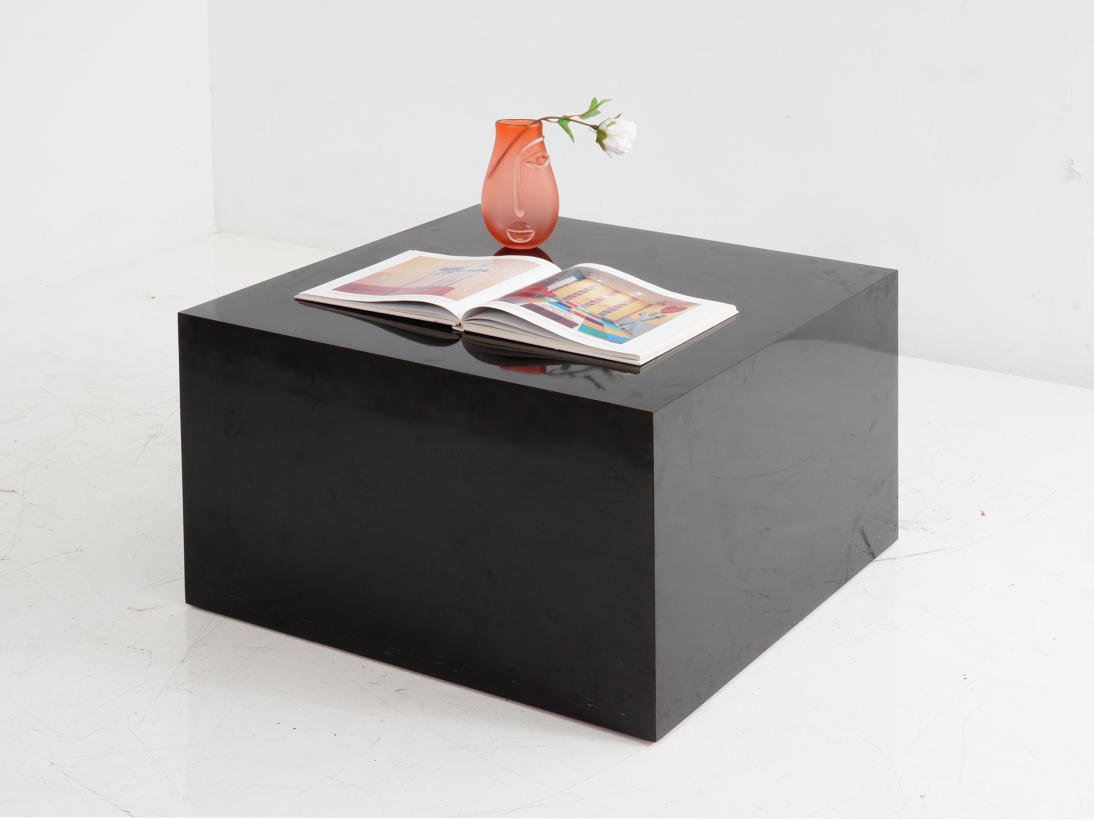 Black Cube Table, 1980s In Good Condition In Philadelphia, PA