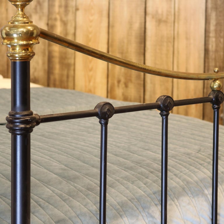 Black Curved Top Rail Victorian Single Antique Bed MS45 For Sale at 1stDibs