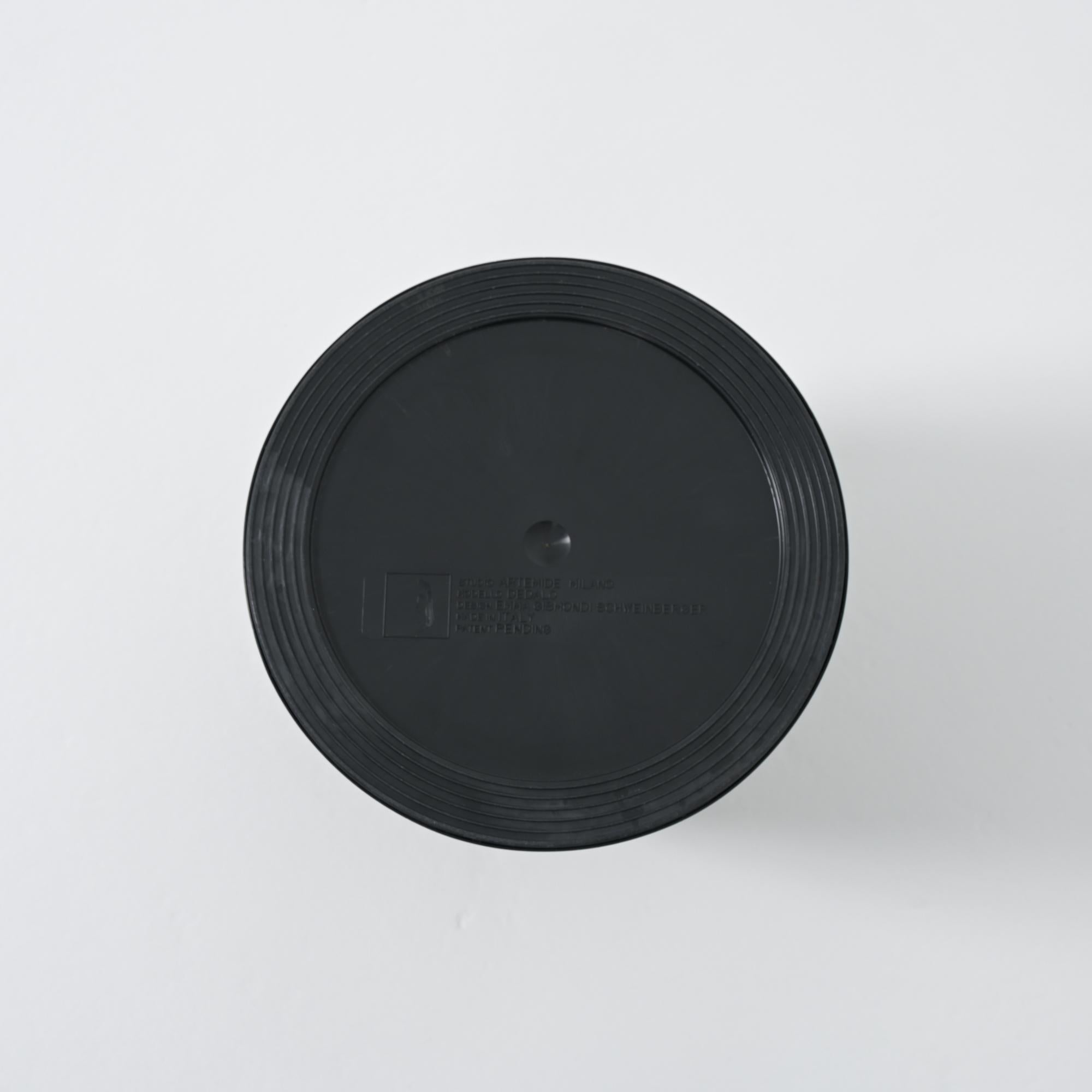 Black Dedalo Umbrella Stand by Artemide im Angebot 6