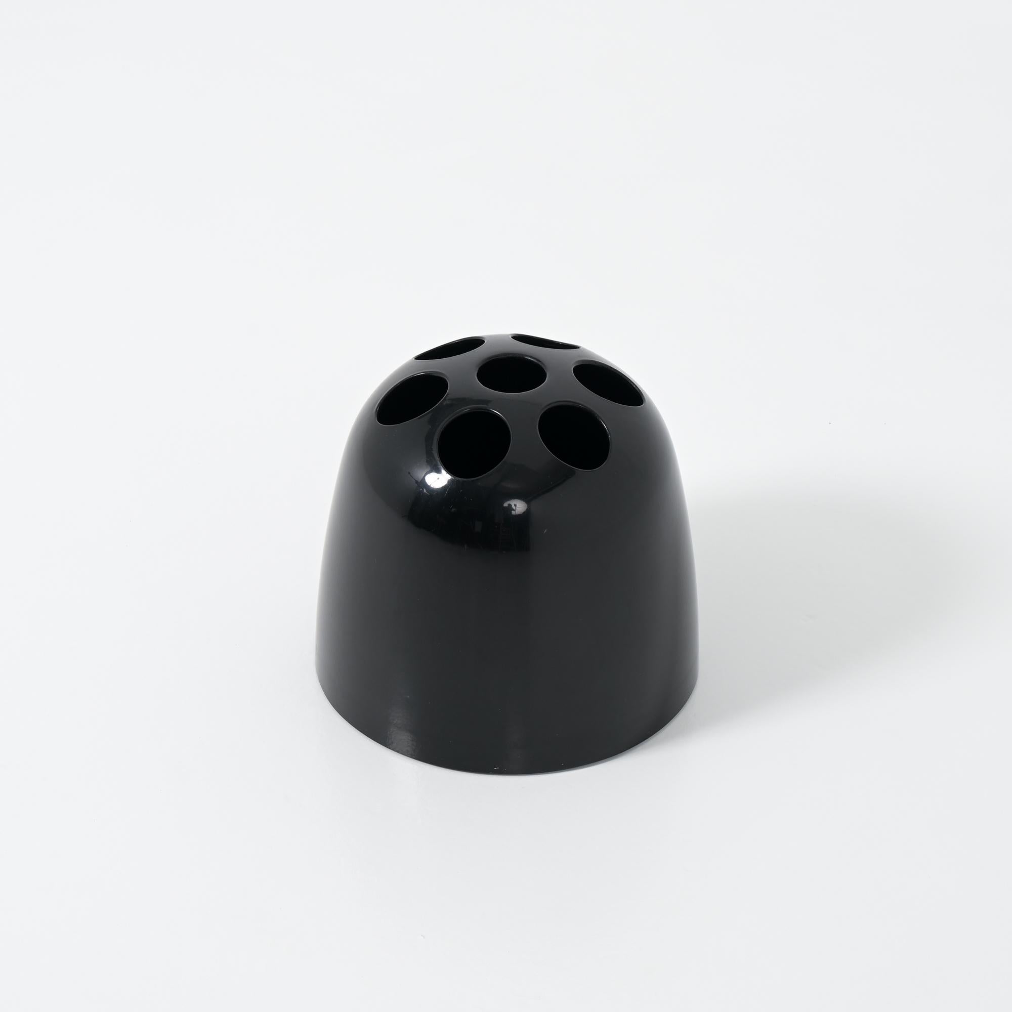 Black Dedalo Umbrella Stand by Artemide im Angebot 1