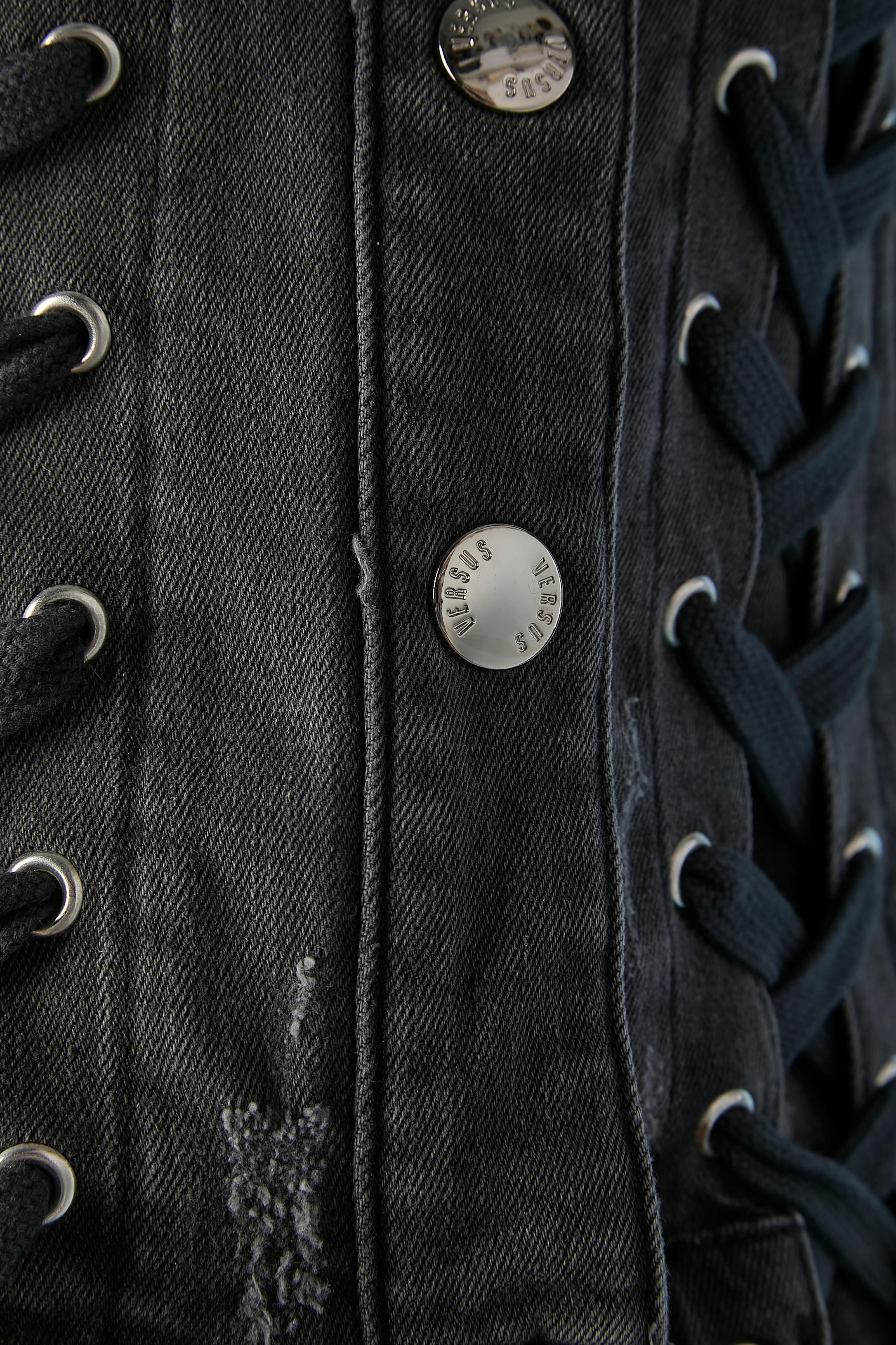 Veste en jean noir lacée à l'avant des deux côtés Versus & Zayn NEUVE avec étiquette Unisexe en vente