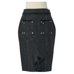 Gonna in denim nero con rose in velluto applicate Christian Dior