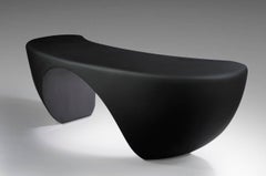 Escritorio de diseño negro del diseñador francés Charly Bounan