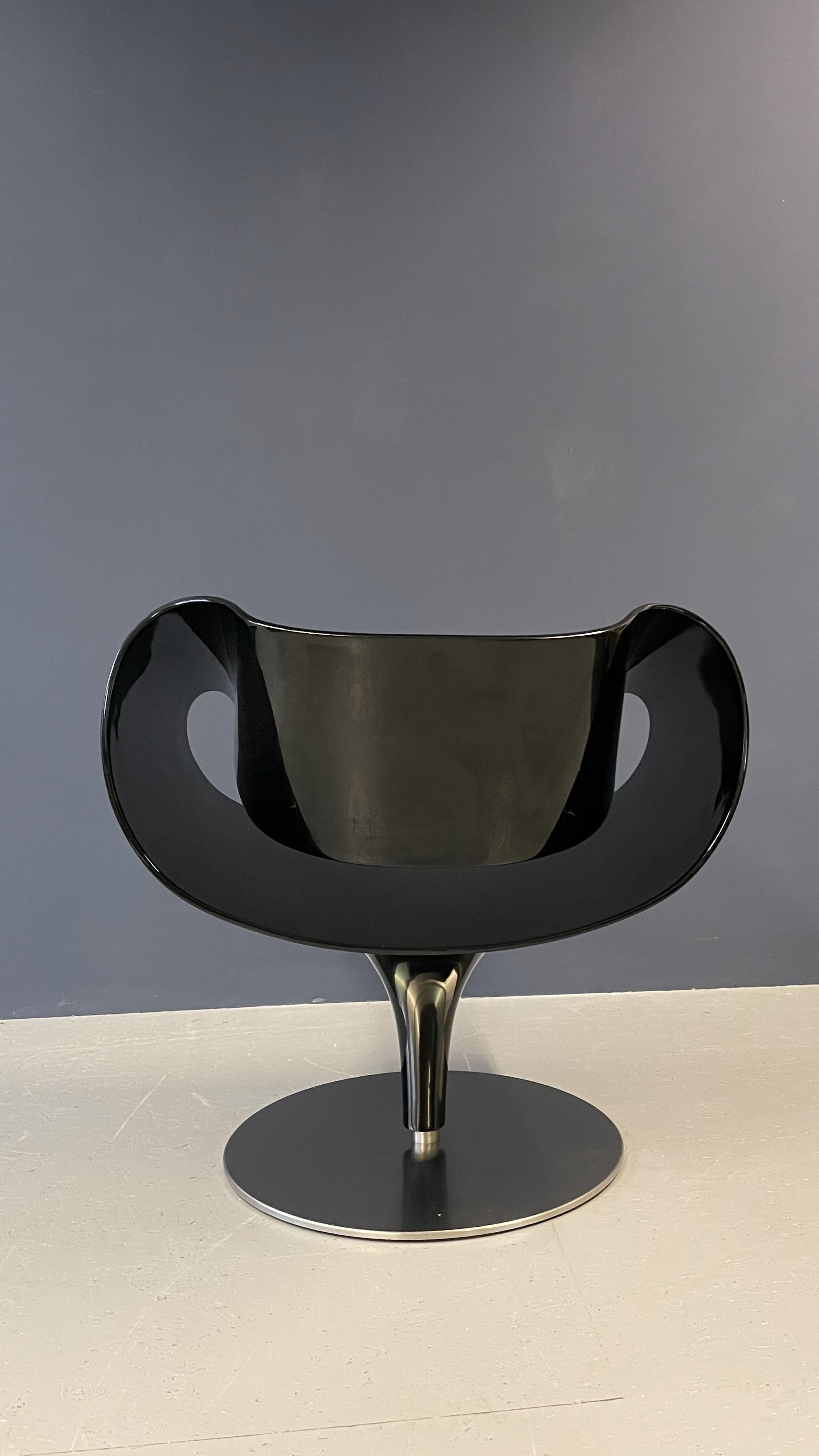 Black classic designer chair Zueco PERILLO For Sale 1