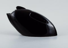 Tetera negra de diseño en porcelana, finales del siglo XX