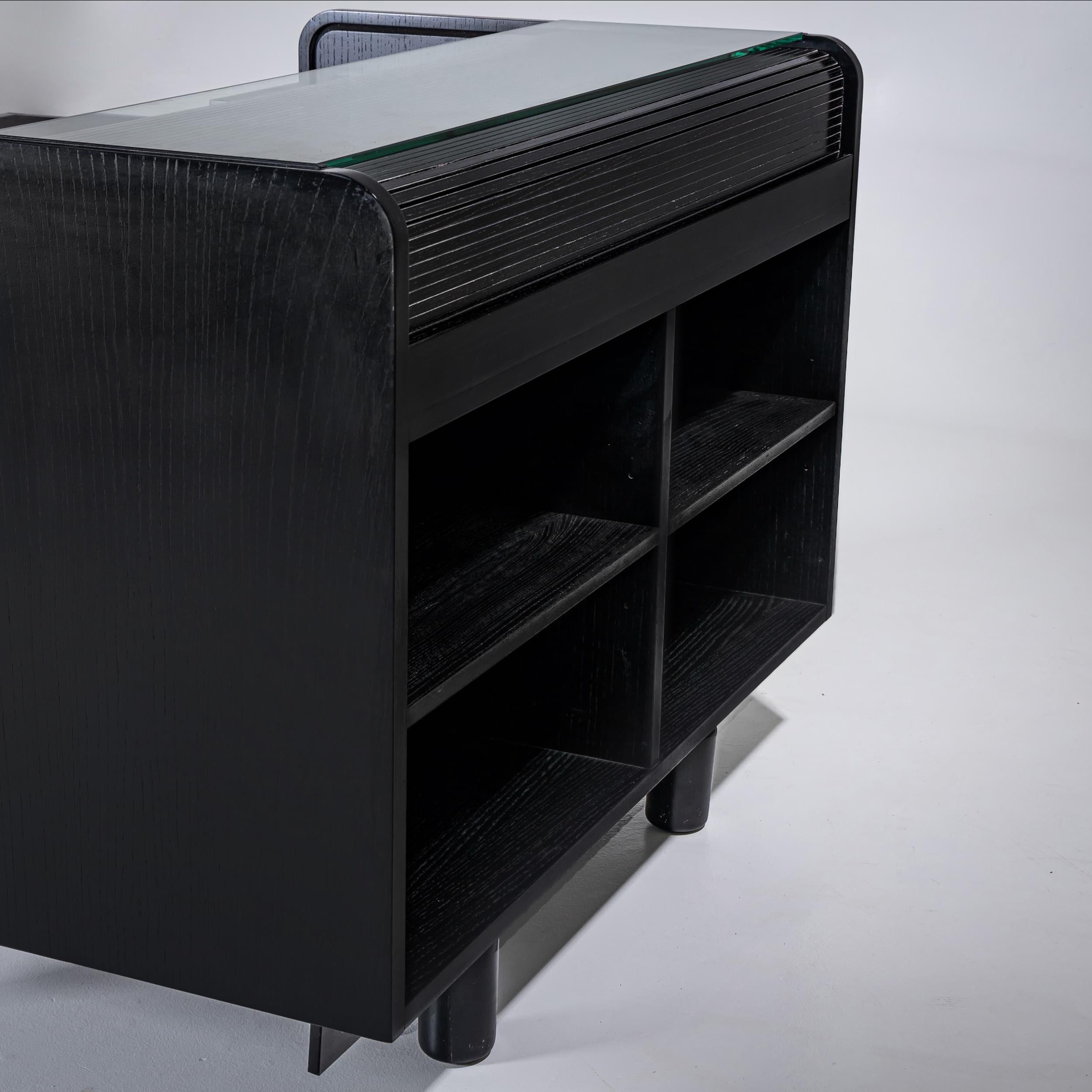 Black Desk by Gianfranco Frattini for Bernini, Italy, 1960s For Sale 4