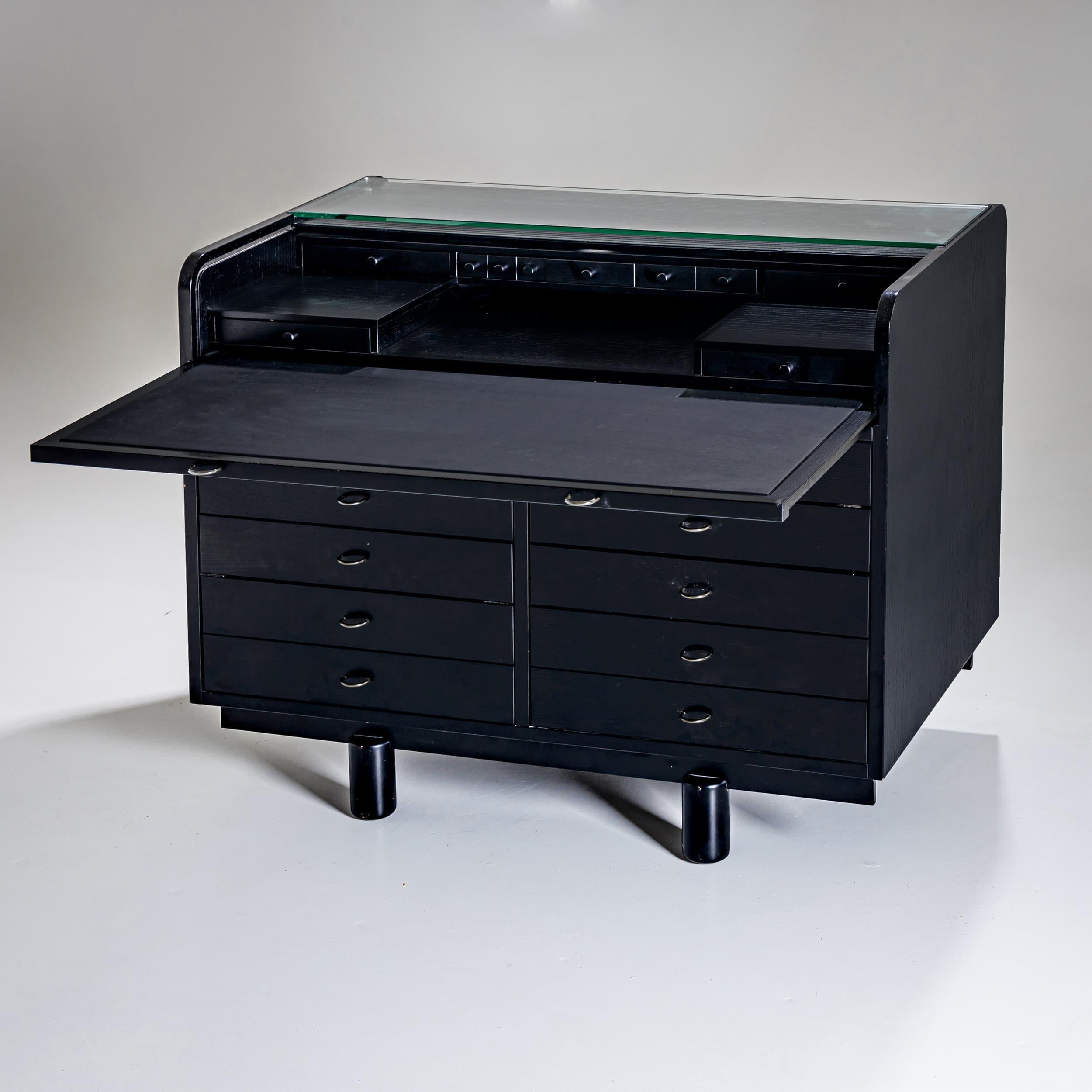 Black Desk by Gianfranco Frattini for Bernini, Italy, 1960s For Sale 5