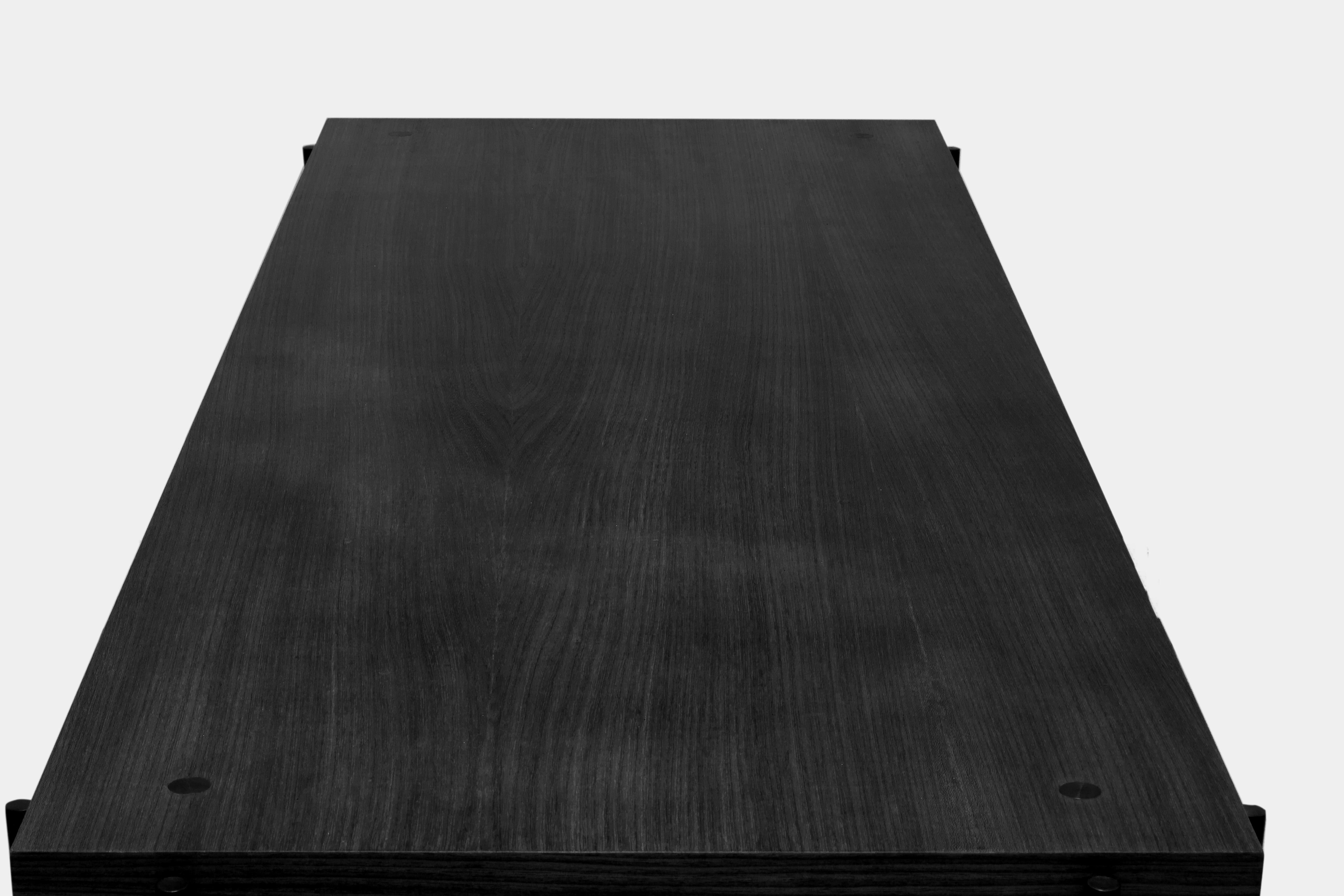 XXIe siècle et contemporain Bureau noir avec tiroir, pieds en bois et métal, style brésilien Modernity en vente