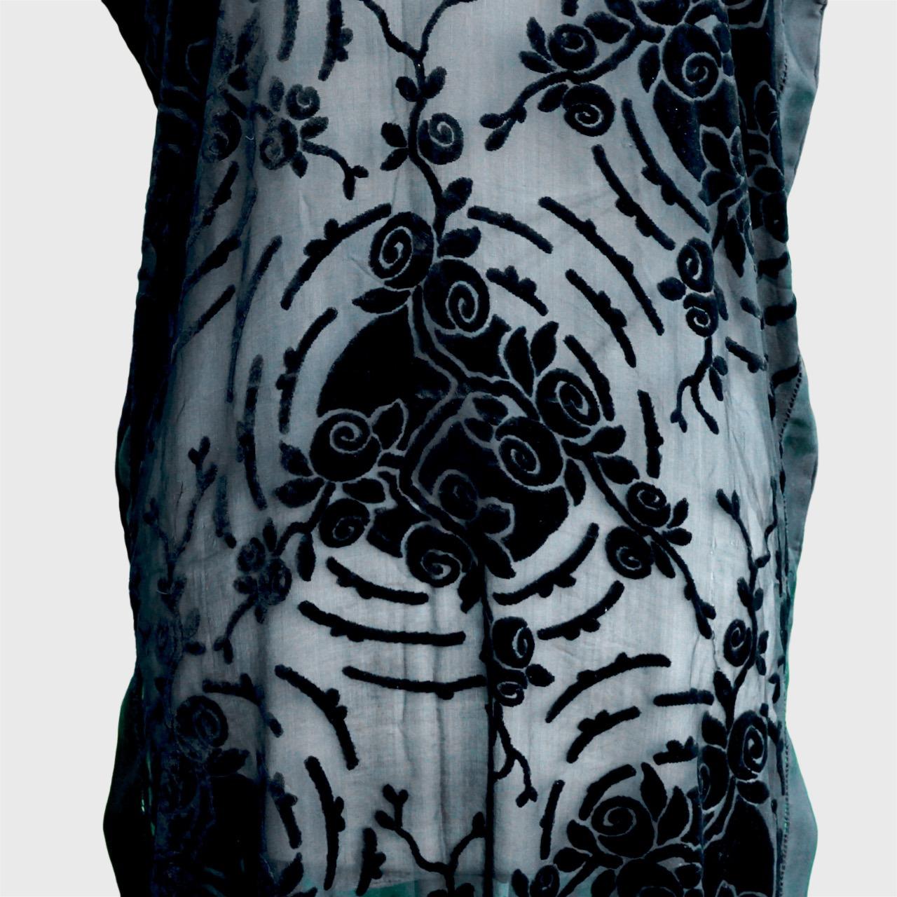 Black Devoré Silk Side Slit Flapper Dress with Flower Print and Fringe Hem For Sale 4