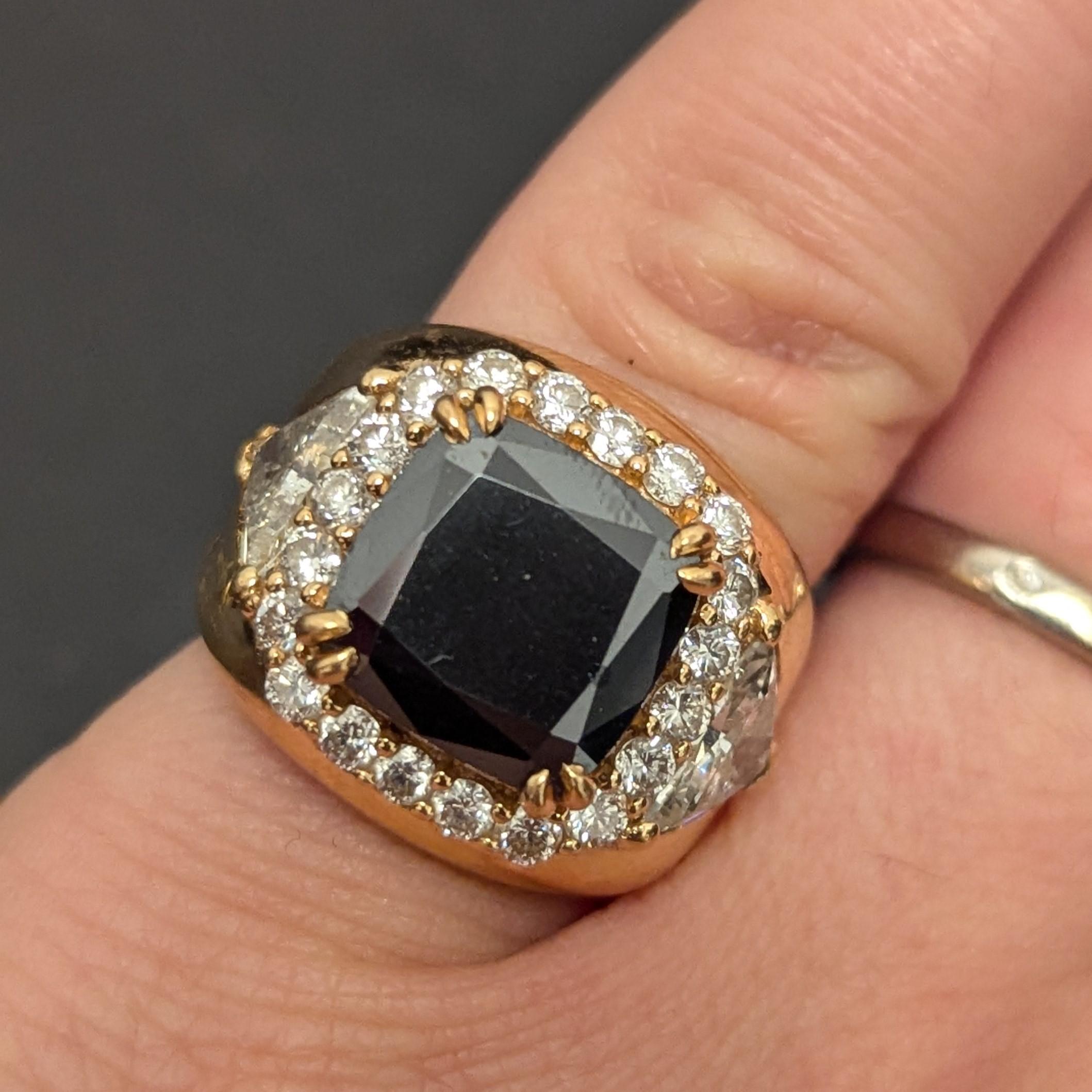 Trillion Cut Black Diamond 18K Gold Trillion-Cut Diamond Ring For Sale