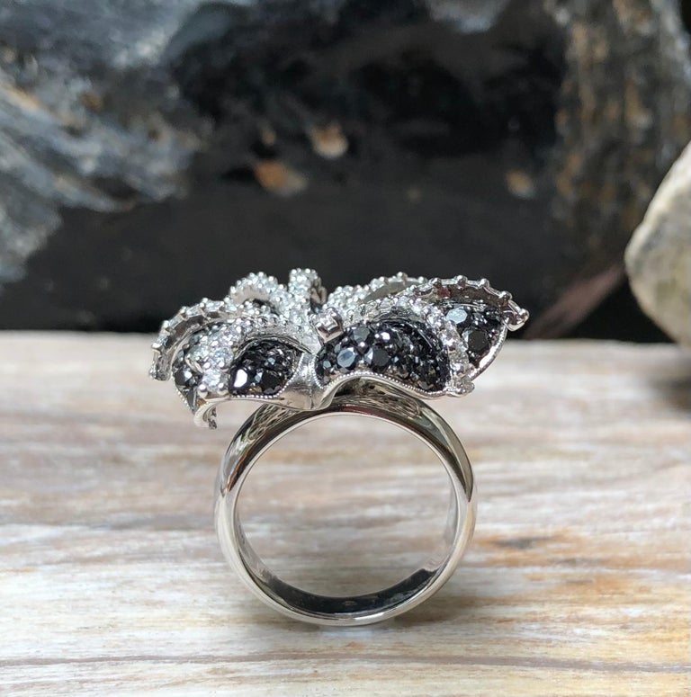 Bague Or Blanc 18 Carats Avec Diamant Blanc Et Diamants Noirs - Taille 54, Occasion